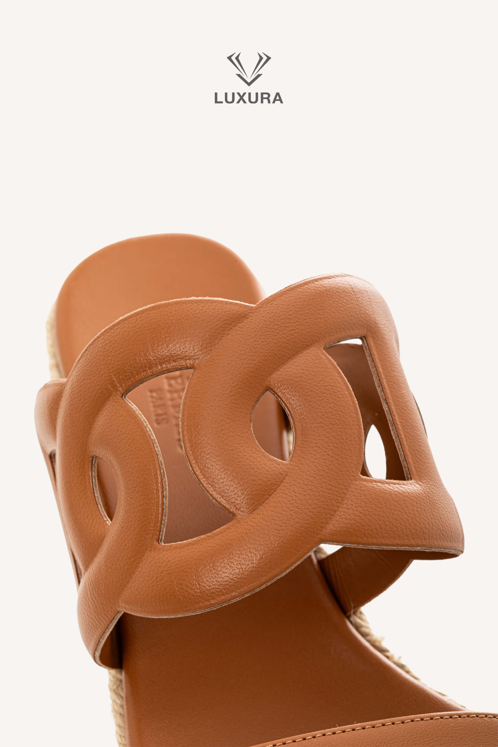 <span style="font-size: 10px;letter-spacing: .15em">HARD TO FIND</span><br> <strong>HERMES</strong><br> <div style="margin-top:10px;font-size:16px">Nappa Ithea Espadrille Wedge Sandals Naturel 38</div><br> - Image 10