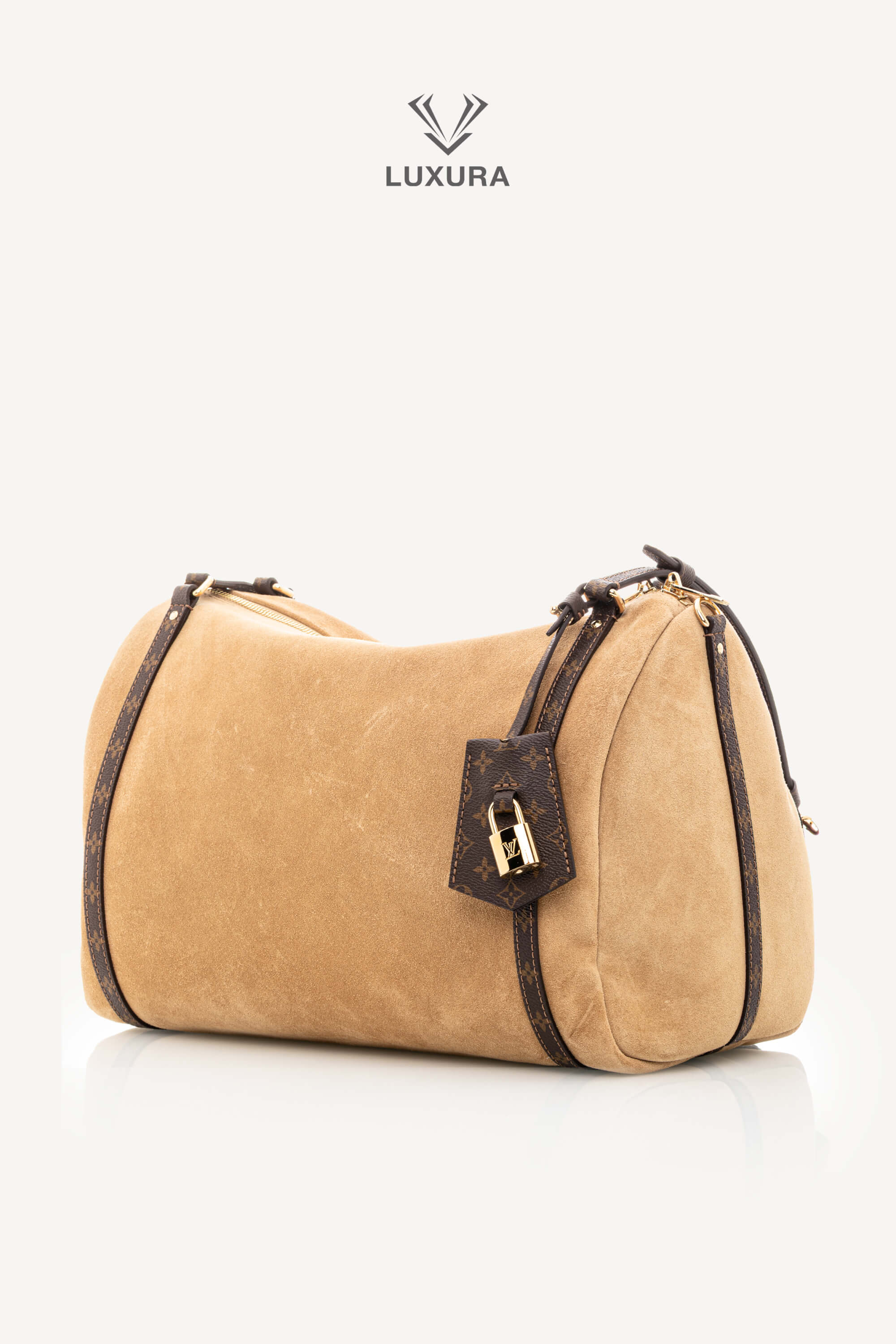 <span style="font-size: 10px;letter-spacing: .15em">NEW COLLECTION</span><br> <strong>LOUIS VUITTON</strong><br> <div style="margin-top:10px;font-size:16px">Express MM Noisette M26358</div><br> - Image 7