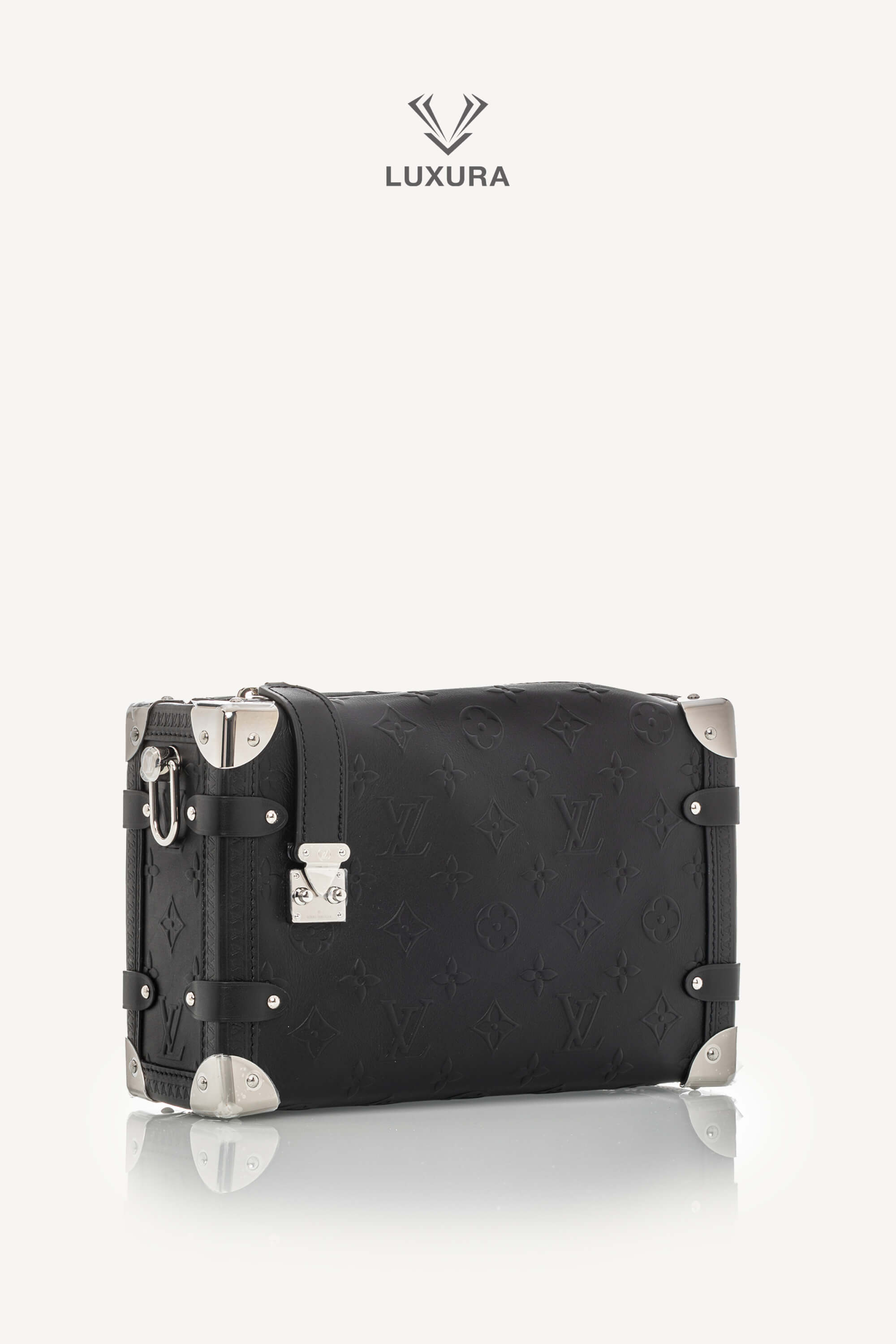 <span style="font-size: 10px;letter-spacing: .15em">HARD TO FIND</span><br> <strong>LOUIS VUITTON</strong><br> <div style="margin-top:10px;font-size:16px">Side Trunk MM Black Monogram Bold M14572</div><br> - Image 3