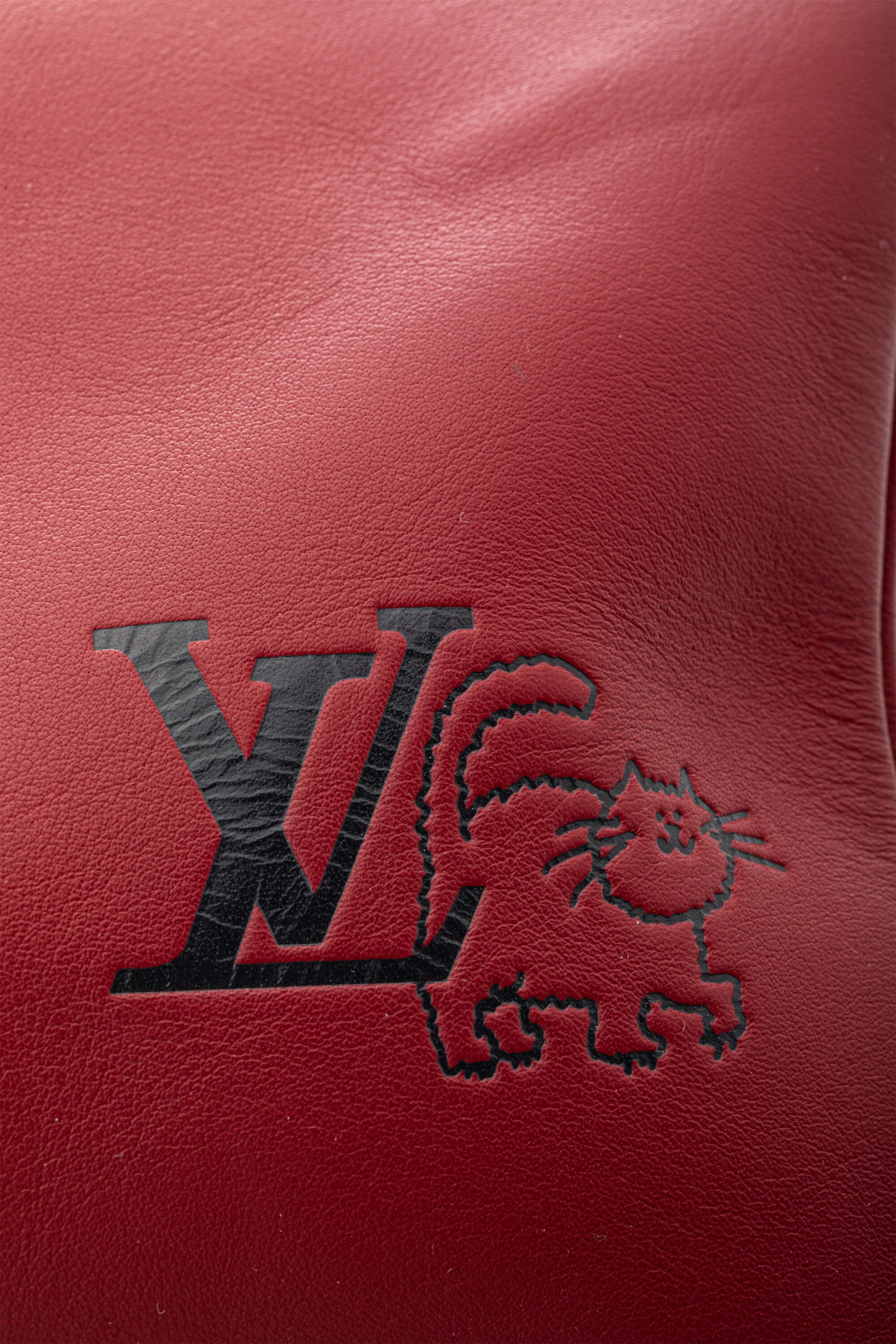 <span style="font-size: 10px;letter-spacing: .15em"></span><br> <strong>LOUIS VUITTON</strong><br> <div style="margin-top:10px;font-size:16px">Travels With Grace Coddington Speedy Soft 30</div><br> - Image 11