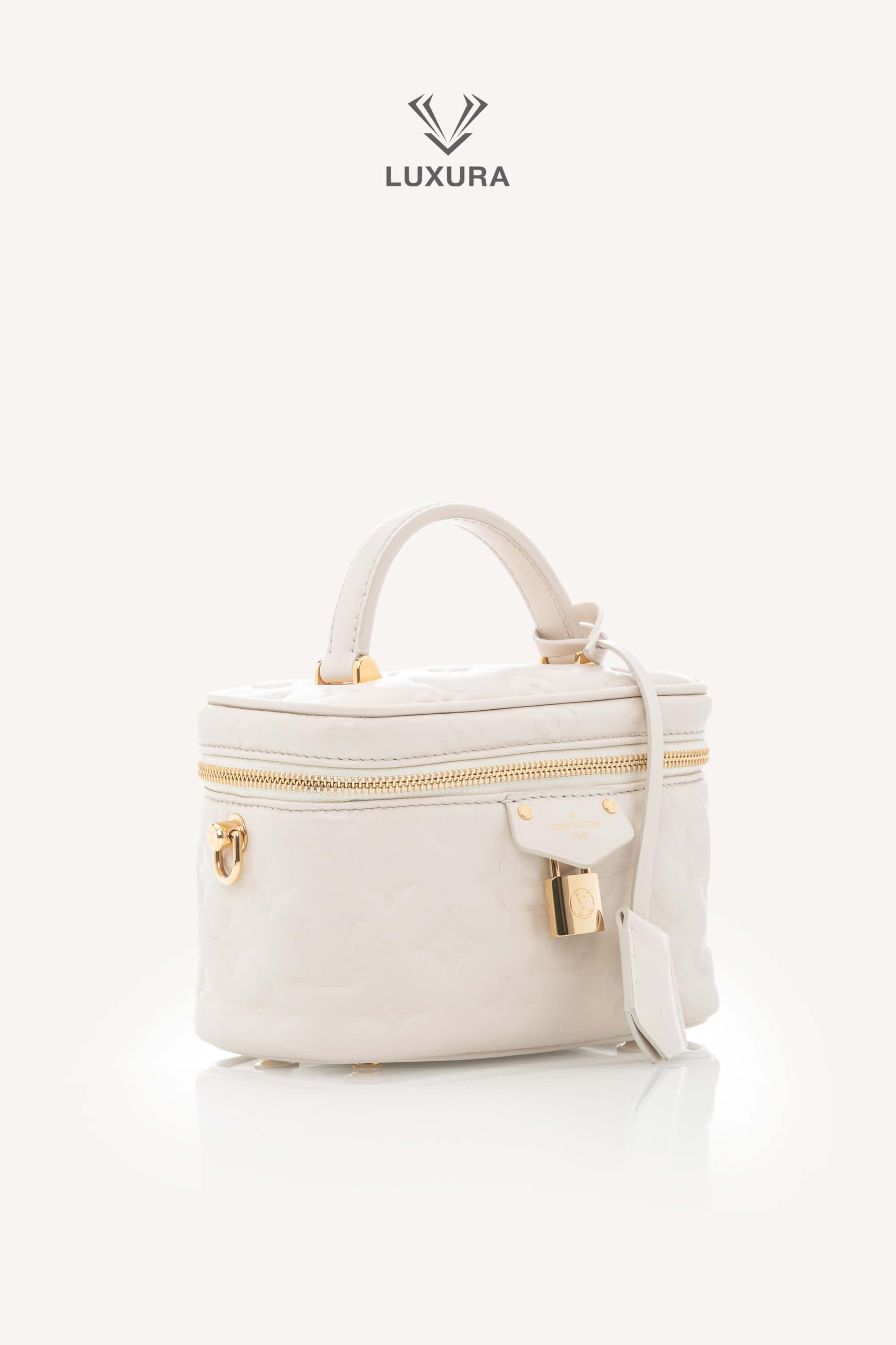 <span style="font-size: 10px;letter-spacing: .15em">HARD TO FIND</span><br> <strong>LOUIS VUITTON</strong><br> <div style="margin-top:10px;font-size:16px">Vanity PM Beige M25219</div><br> - Image 4