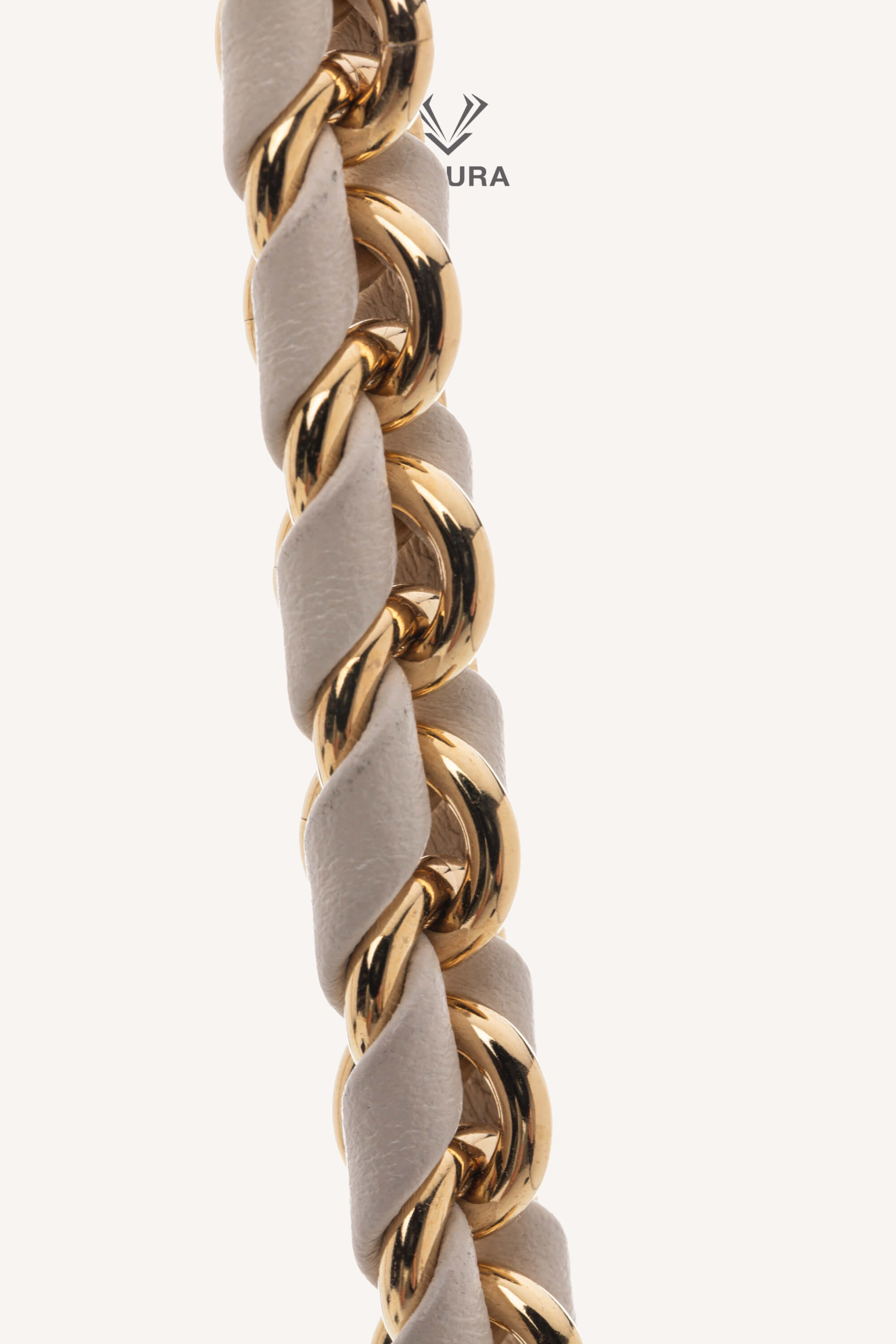 <span style="font-size: 10px;letter-spacing: .15em">HARD TO FIND</span><br> <strong>LOUIS VUITTON</strong><br> <div style="margin-top:10px;font-size:16px">Vanity PM Beige M25219</div><br> - Image 31