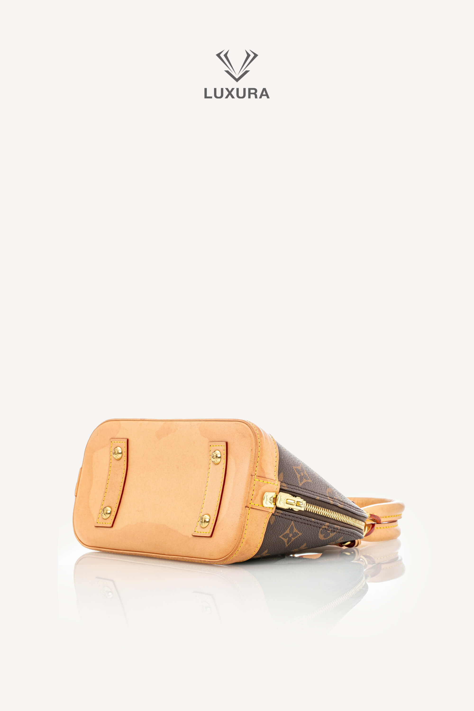 <span style="font-size: 10px;letter-spacing: .15em">BEST DEAL</span><br> <strong>LOUIS VUITTON</strong><br> <div style="margin-top:10px;font-size:16px">Alma BB Monogram Canvas M46990</div><br> - Image 24