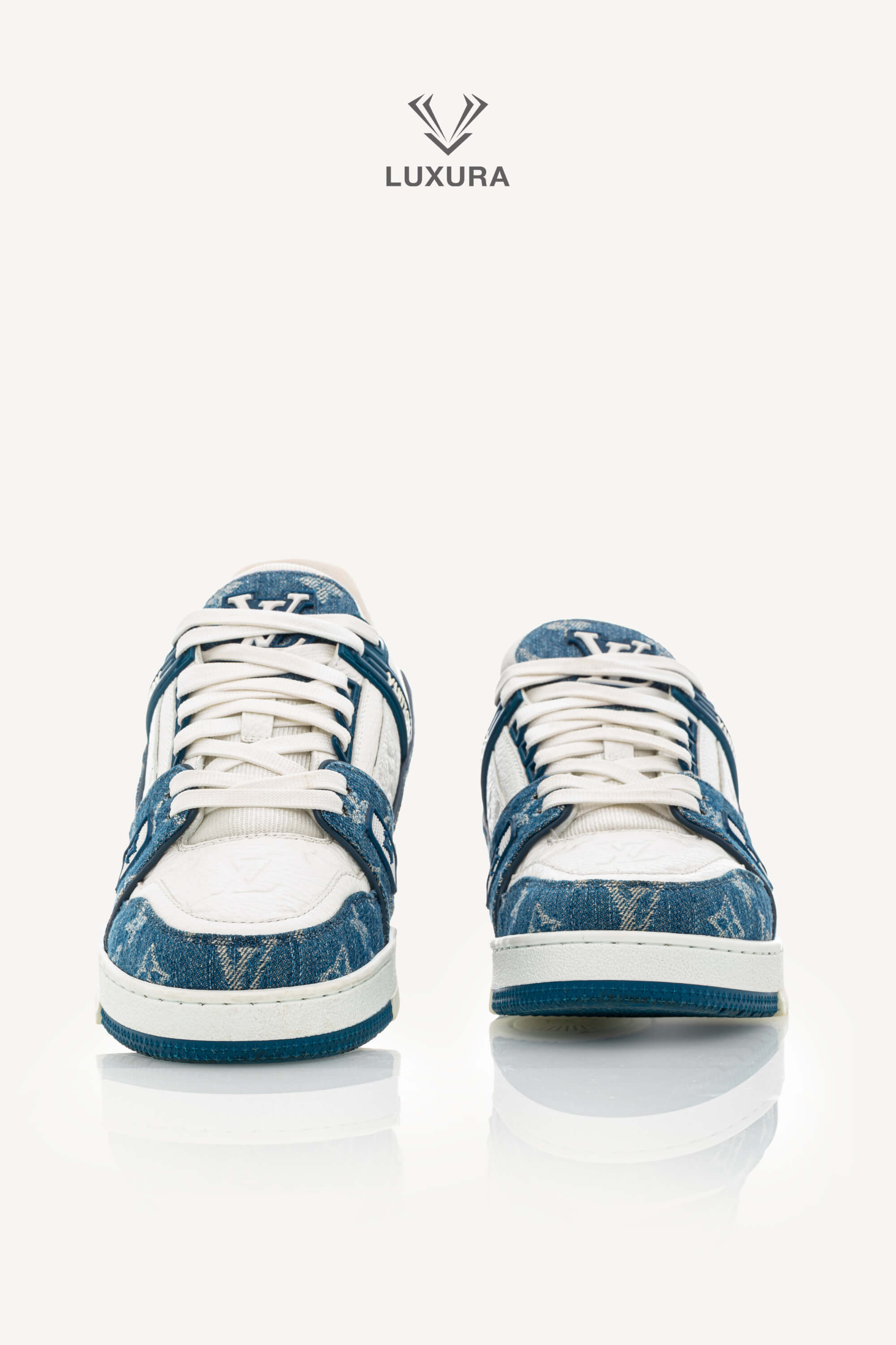 <span style="font-size: 10px;letter-spacing: .15em">HARD TO FIND</span><br> <strong>LOUIS VUITTON</strong><br> <div style="margin-top:10px;font-size:16px">Calfskin Embossed Monogram Denim Trainer Sneakers Blue 1A9JGQ 39</div><br> - Image 7