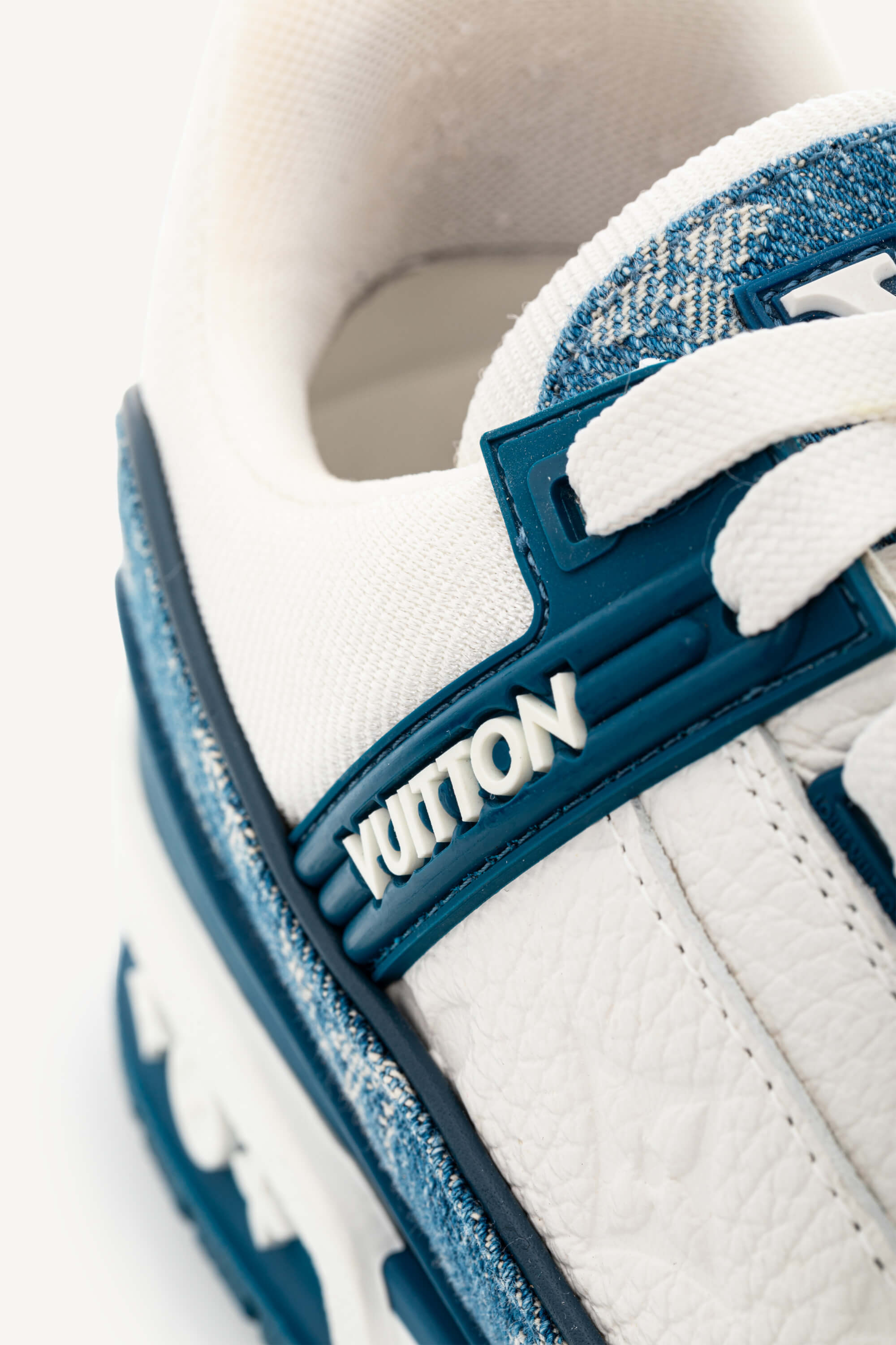 <span style="font-size: 10px;letter-spacing: .15em">HARD TO FIND</span><br> <strong>LOUIS VUITTON</strong><br> <div style="margin-top:10px;font-size:16px">Calfskin Embossed Monogram Denim Trainer Sneakers Blue 1A9JGQ 39</div><br> - Image 18