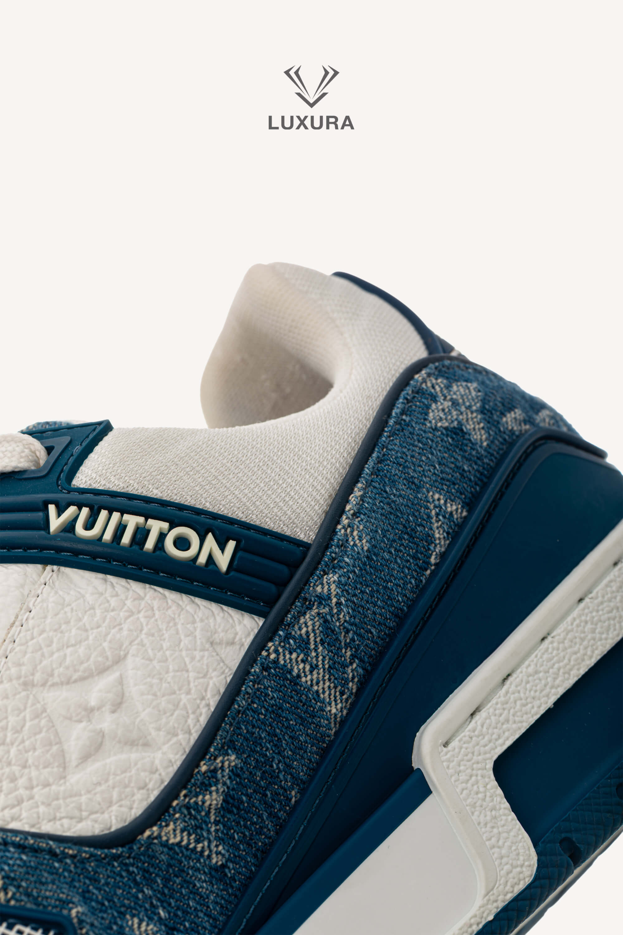 <span style="font-size: 10px;letter-spacing: .15em">HARD TO FIND</span><br> <strong>LOUIS VUITTON</strong><br> <div style="margin-top:10px;font-size:16px">Calfskin Embossed Monogram Denim Trainer Sneakers Blue 1A9JGQ 39</div><br> - Image 19