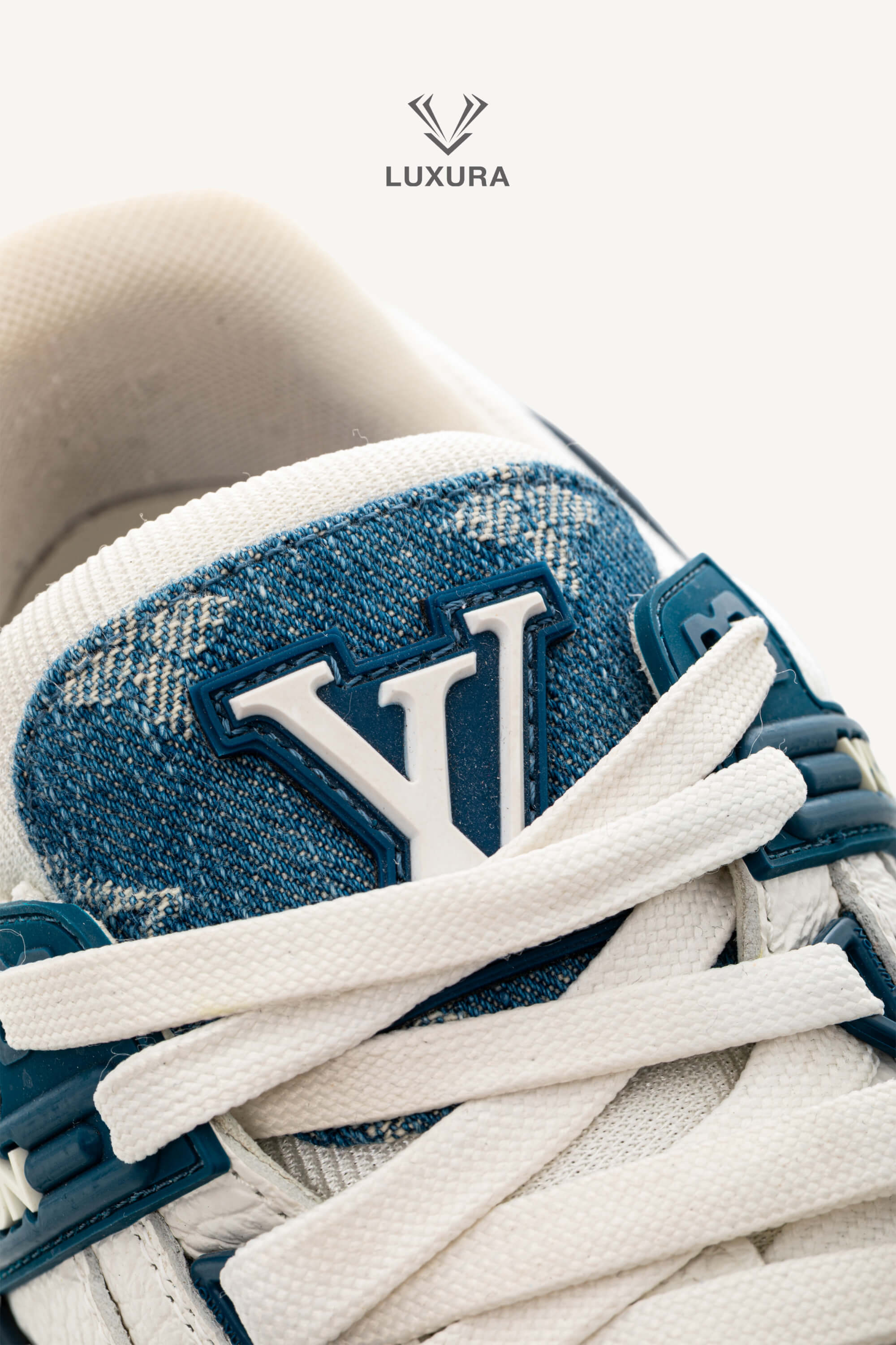 <span style="font-size: 10px;letter-spacing: .15em">HARD TO FIND</span><br> <strong>LOUIS VUITTON</strong><br> <div style="margin-top:10px;font-size:16px">Calfskin Embossed Monogram Denim Trainer Sneakers Blue 1A9JGQ 39</div><br> - Image 16