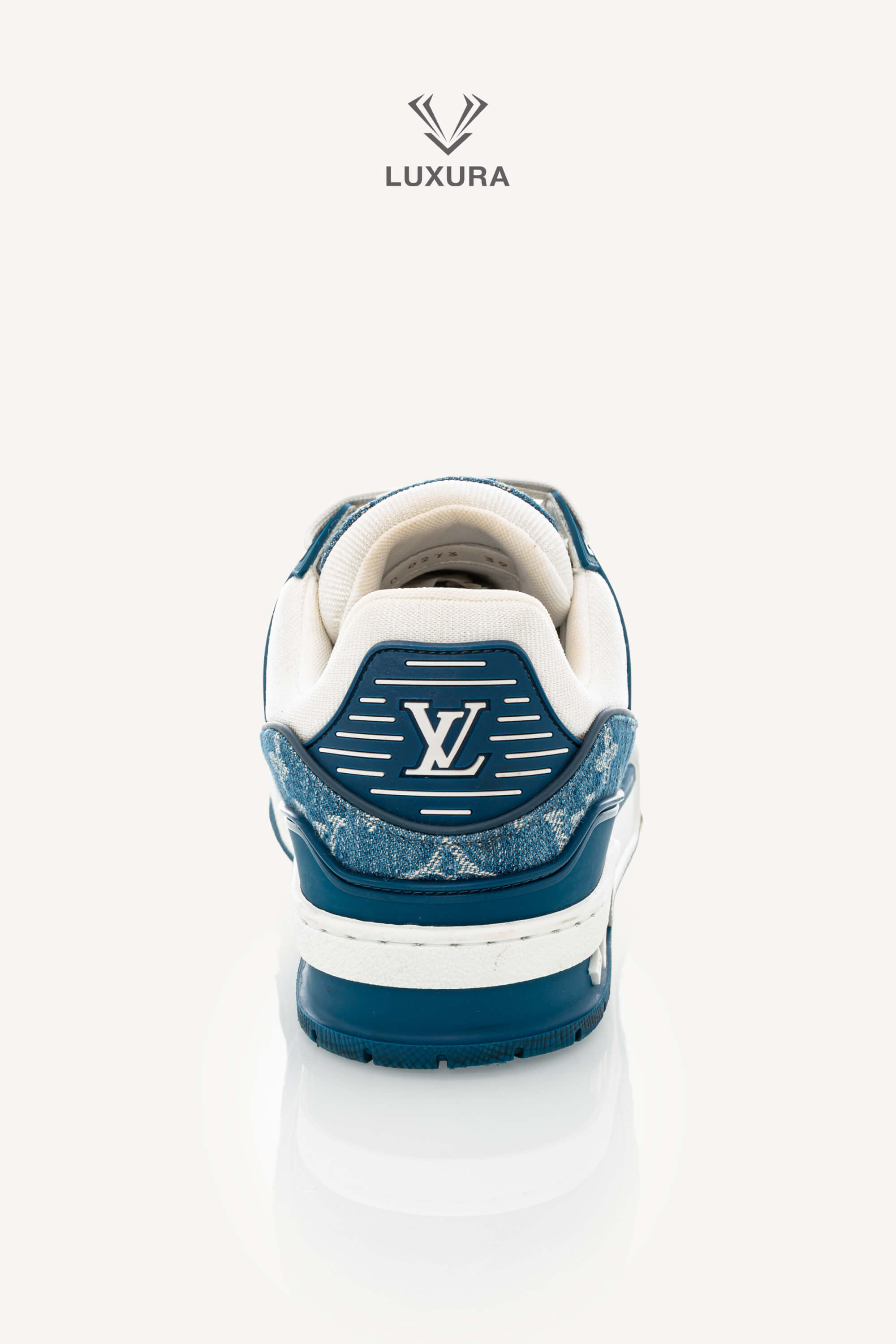 <span style="font-size: 10px;letter-spacing: .15em">HARD TO FIND</span><br> <strong>LOUIS VUITTON</strong><br> <div style="margin-top:10px;font-size:16px">Calfskin Embossed Monogram Denim Trainer Sneakers Blue 1A9JGQ 39</div><br> - Image 13