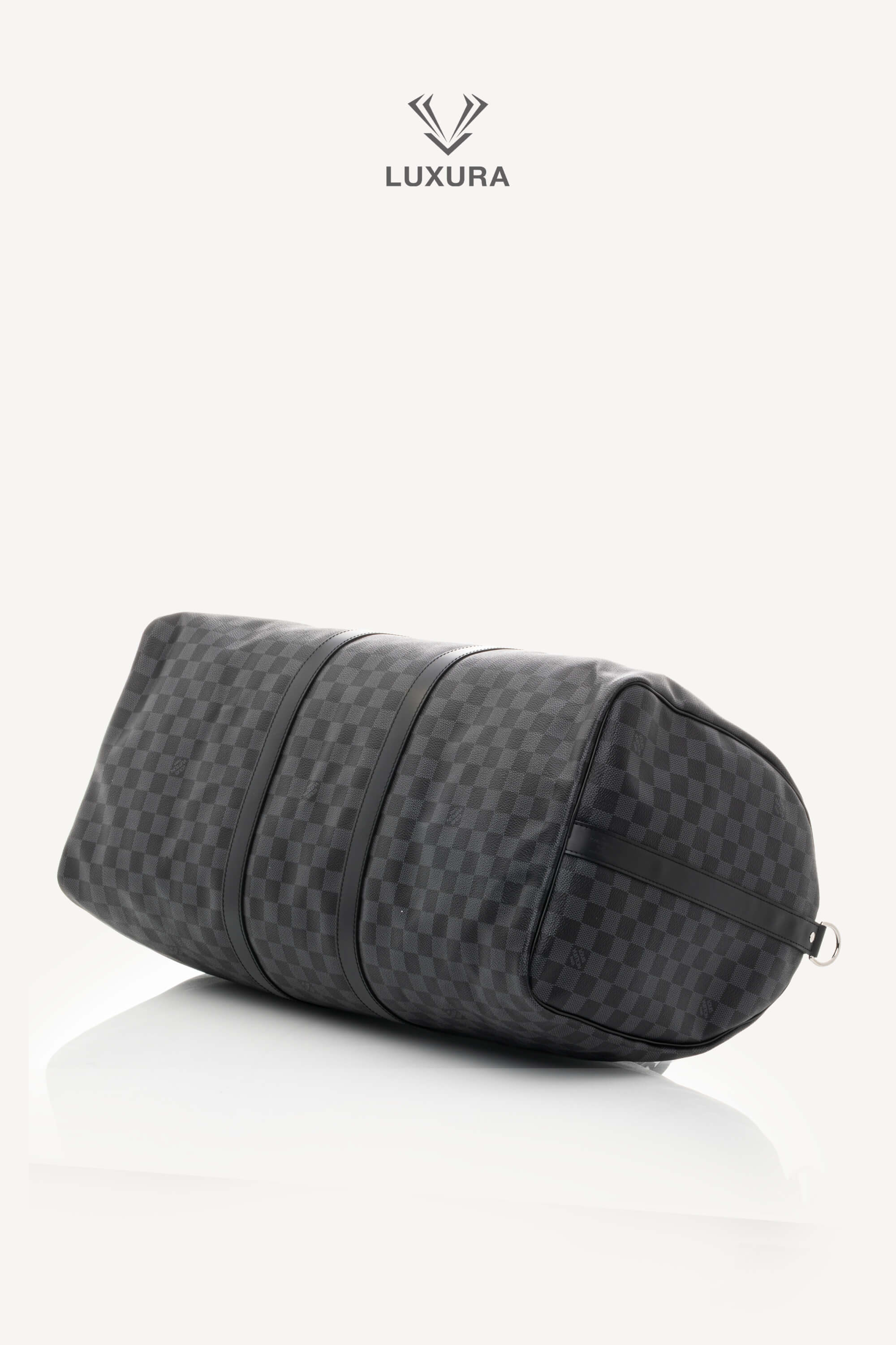 <span style="font-size: 10px;letter-spacing: .15em">BEST DEAL</span><br> <strong>LOUIS VUITTON</strong><br> <div style="margin-top:10px;font-size:16px">Damier Graphite Canvas Keepall Bandouliere 55 N41413</div><br> - Image 31