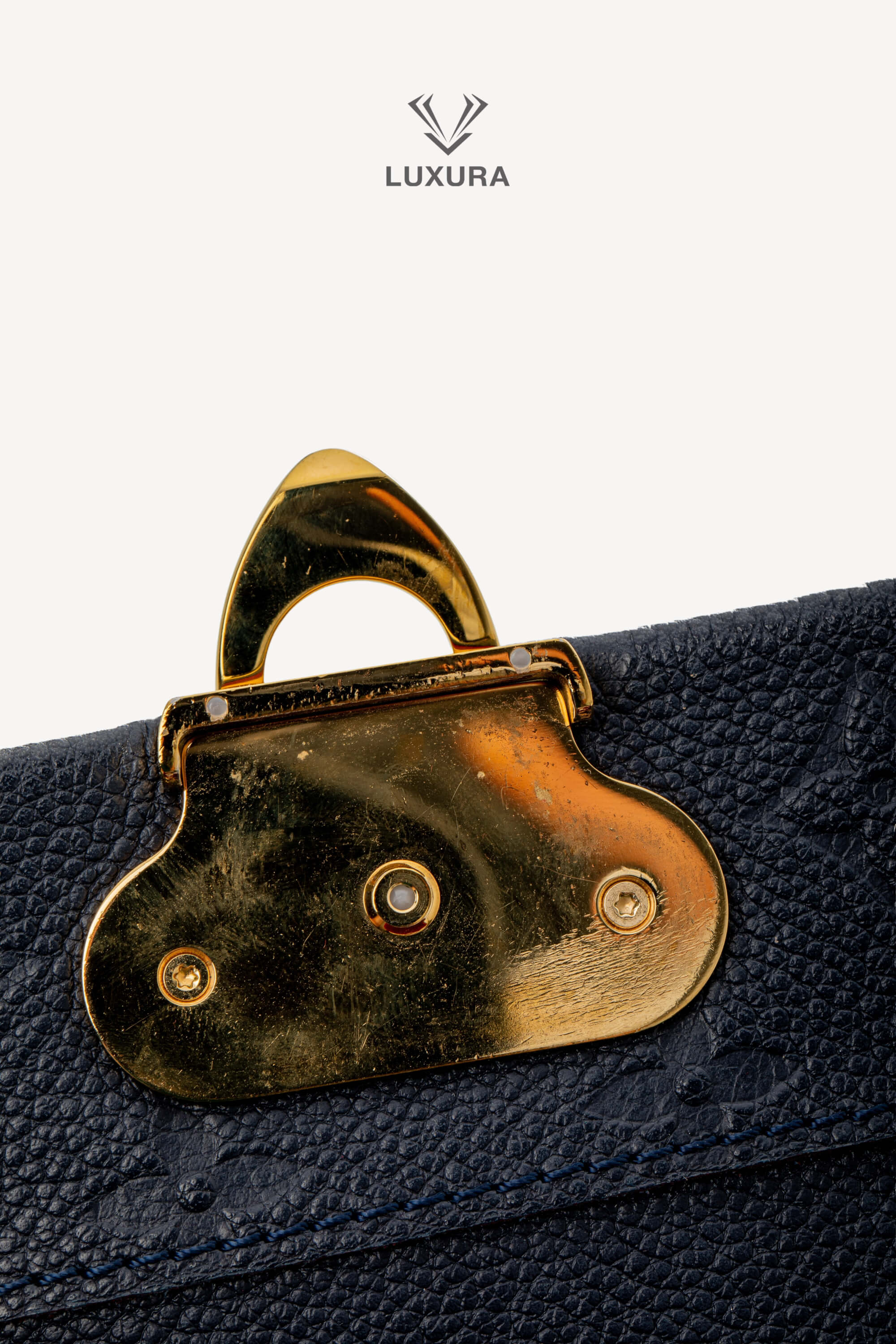 <span style="font-size: 10px;letter-spacing: .15em">HARD TO FIND</span><br> <strong>LOUIS VUITTON</strong><br> <div style="margin-top:10px;font-size:16px">Empreinte Vavin PM Marine Rouge M52271</div><br> - Image 20