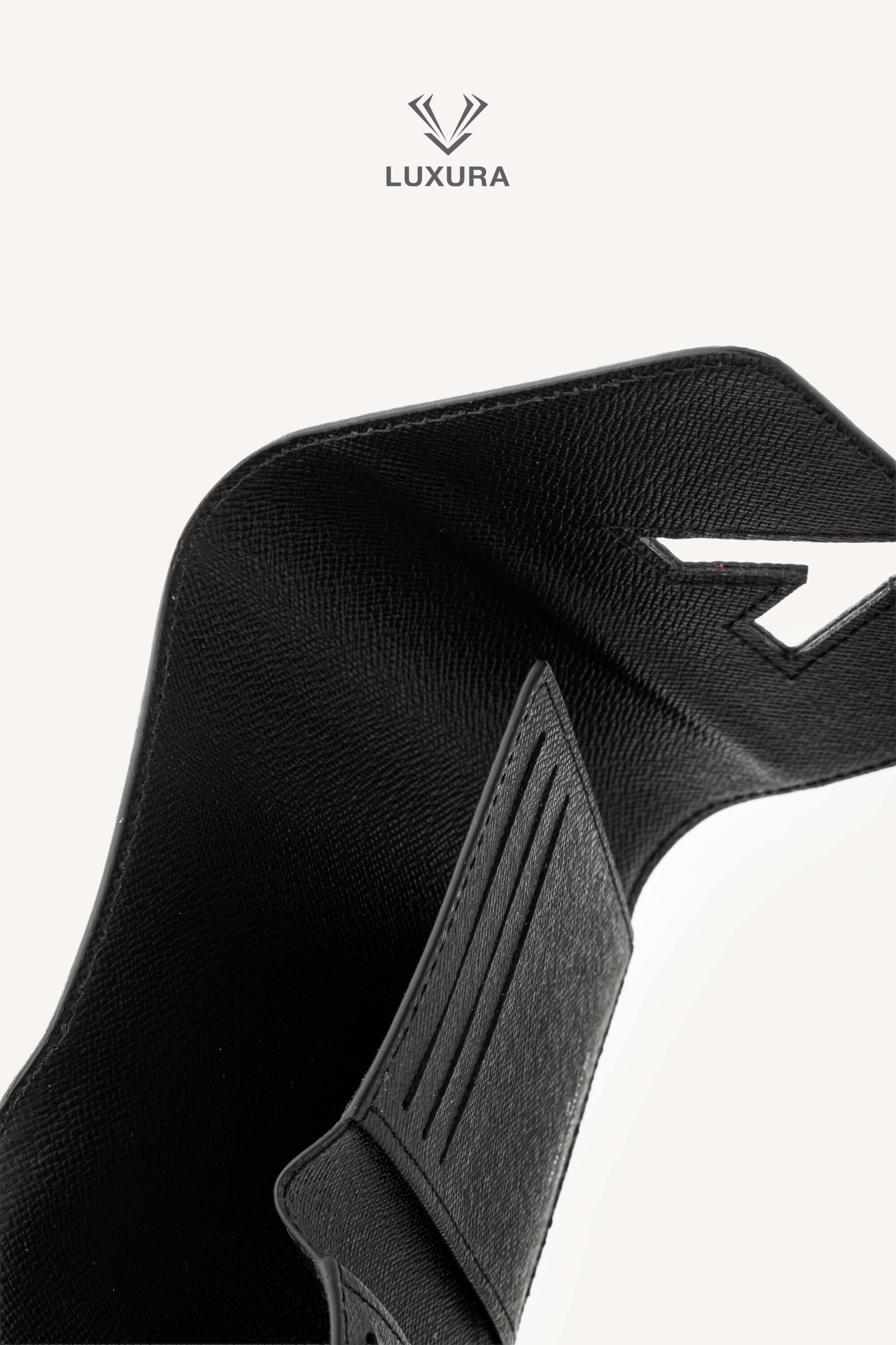 <span style="font-size: 10px;letter-spacing: .15em">HARD TO FIND</span><br> <strong>LOUIS VUITTON</strong><br> <div style="margin-top:10px;font-size:16px">Epi Twist Compact Wallet Black M64413</div><br> - Image 8