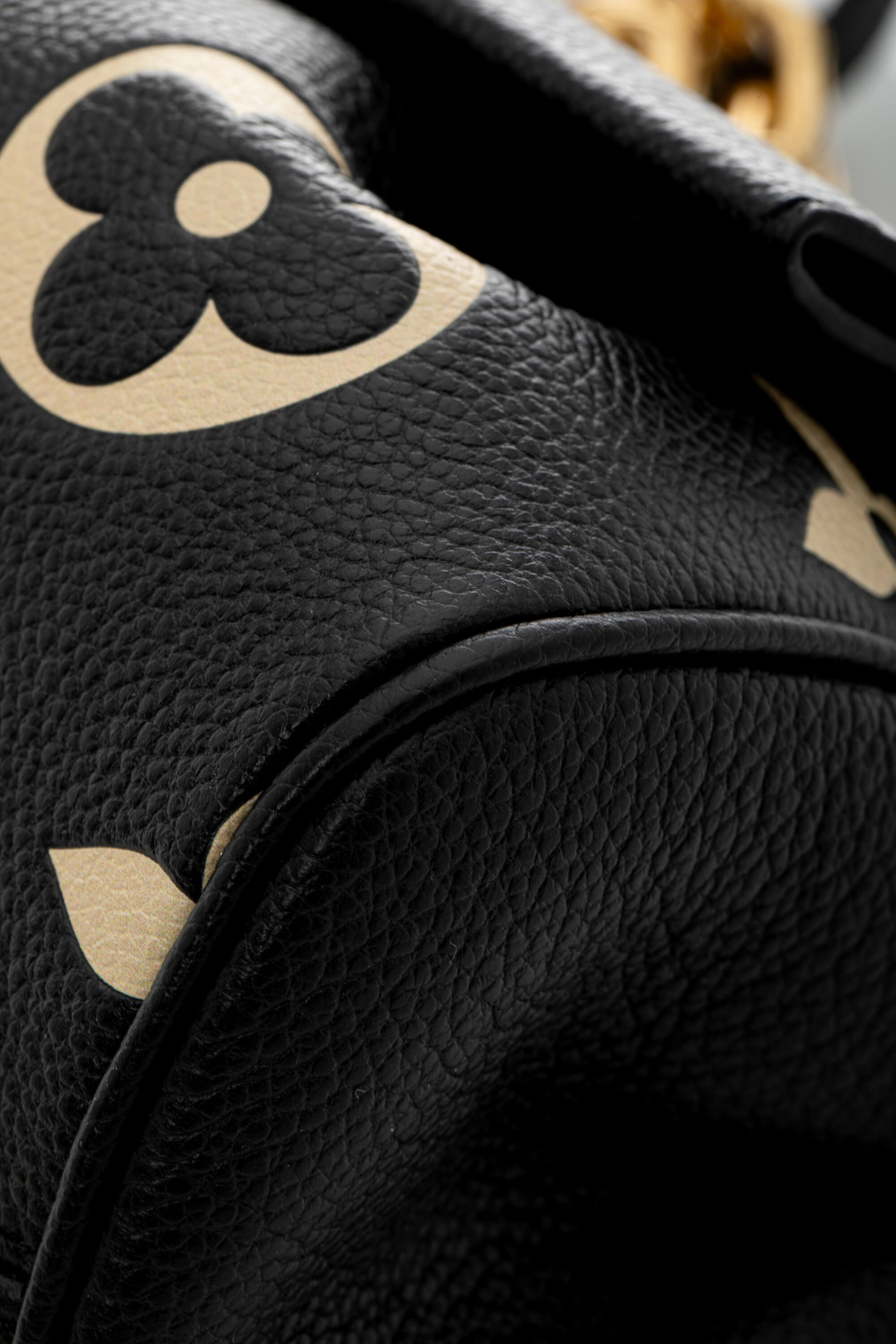 WeLove | Louis Vuitton Favorite Bag Bicolor Monogram Empreinte Leather Black Beige | HBLEB00227406 | imagine 19