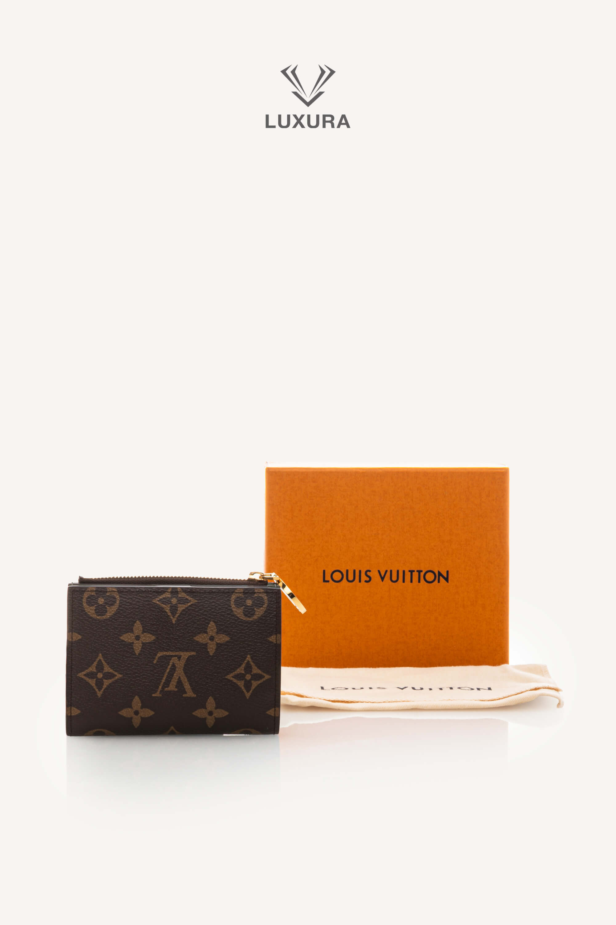 <span style="font-size: 10px;letter-spacing: .15em">BEST DEAL</span><br> <strong>LOUIS VUITTON</strong><br> <div style="margin-top:10px;font-size:16px">Lisa Wallet Vert Asnieres Monogram Canvas M25693</div><br> - Image 2