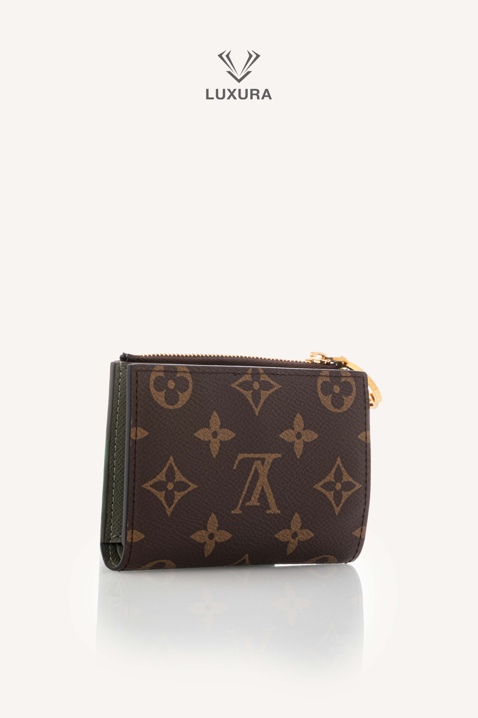 <span style="font-size: 10px;letter-spacing: .15em">BEST DEAL</span><br> <strong>LOUIS VUITTON</strong><br> <div style="margin-top:10px;font-size:16px">Lisa Wallet Vert Asnieres Monogram Canvas M25693</div><br> - Image 4