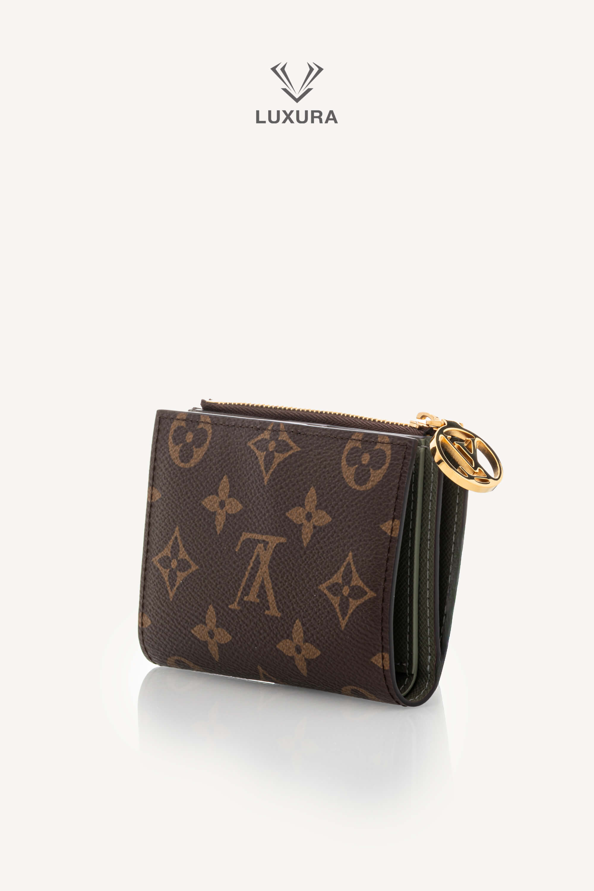 <span style="font-size: 10px;letter-spacing: .15em">BEST DEAL</span><br> <strong>LOUIS VUITTON</strong><br> <div style="margin-top:10px;font-size:16px">Lisa Wallet Vert Asnieres Monogram Canvas M25693</div><br> - Image 7