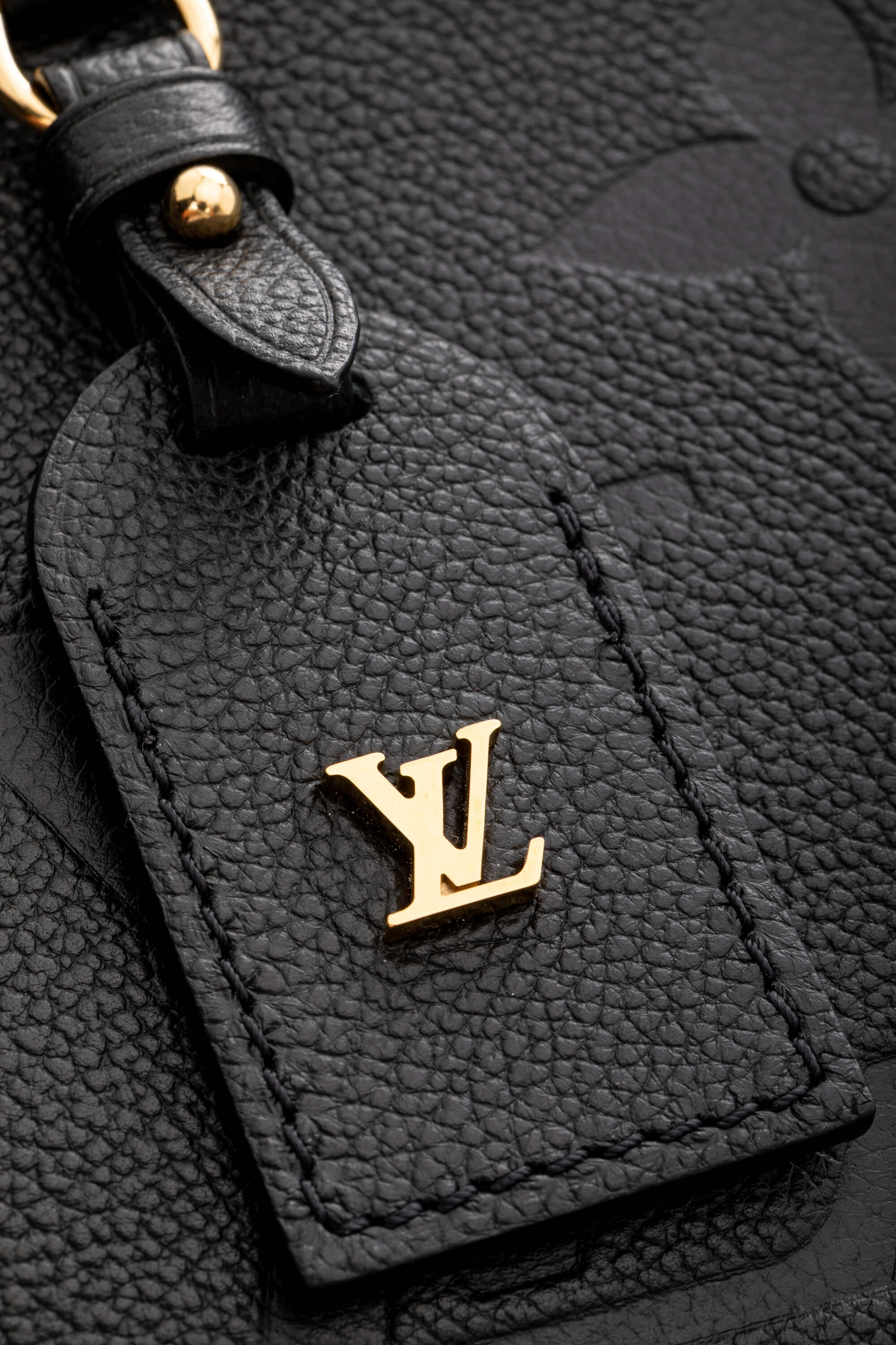 <span style="font-size: 10px;letter-spacing: .15em">HARD TO FIND</span><br>            <strong>LOUIS VUITTON</strong><br>            <div style="margin-top:10px;font-size:16px">Monogram Empreinte Leather CarryAll PM Bag Black M46288</div><br> - Image 8
