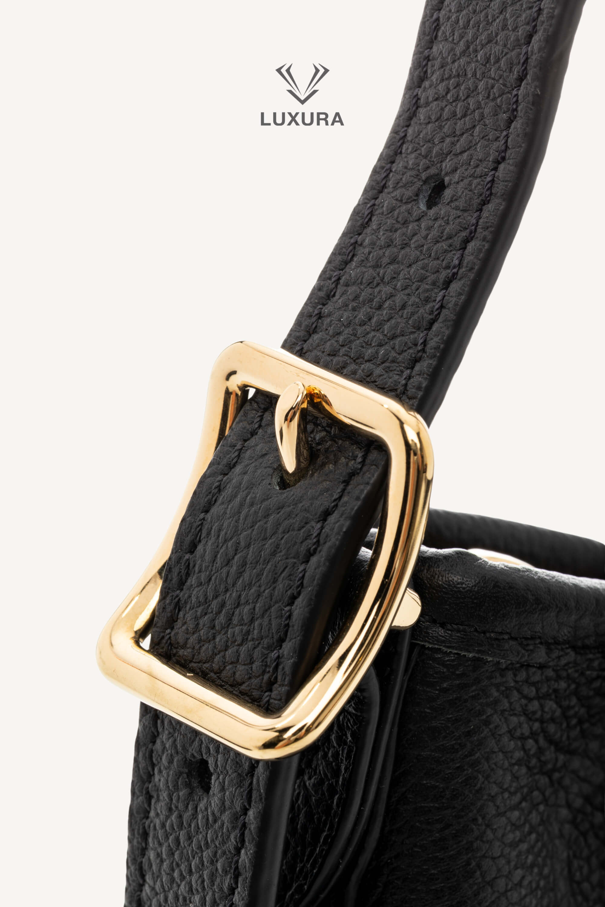 <span style="font-size: 10px;letter-spacing: .15em">HARD TO FIND</span><br>            <strong>LOUIS VUITTON</strong><br>            <div style="margin-top:10px;font-size:16px">Monogram Empreinte Leather CarryAll PM Bag Black M46288</div><br> - Image 18