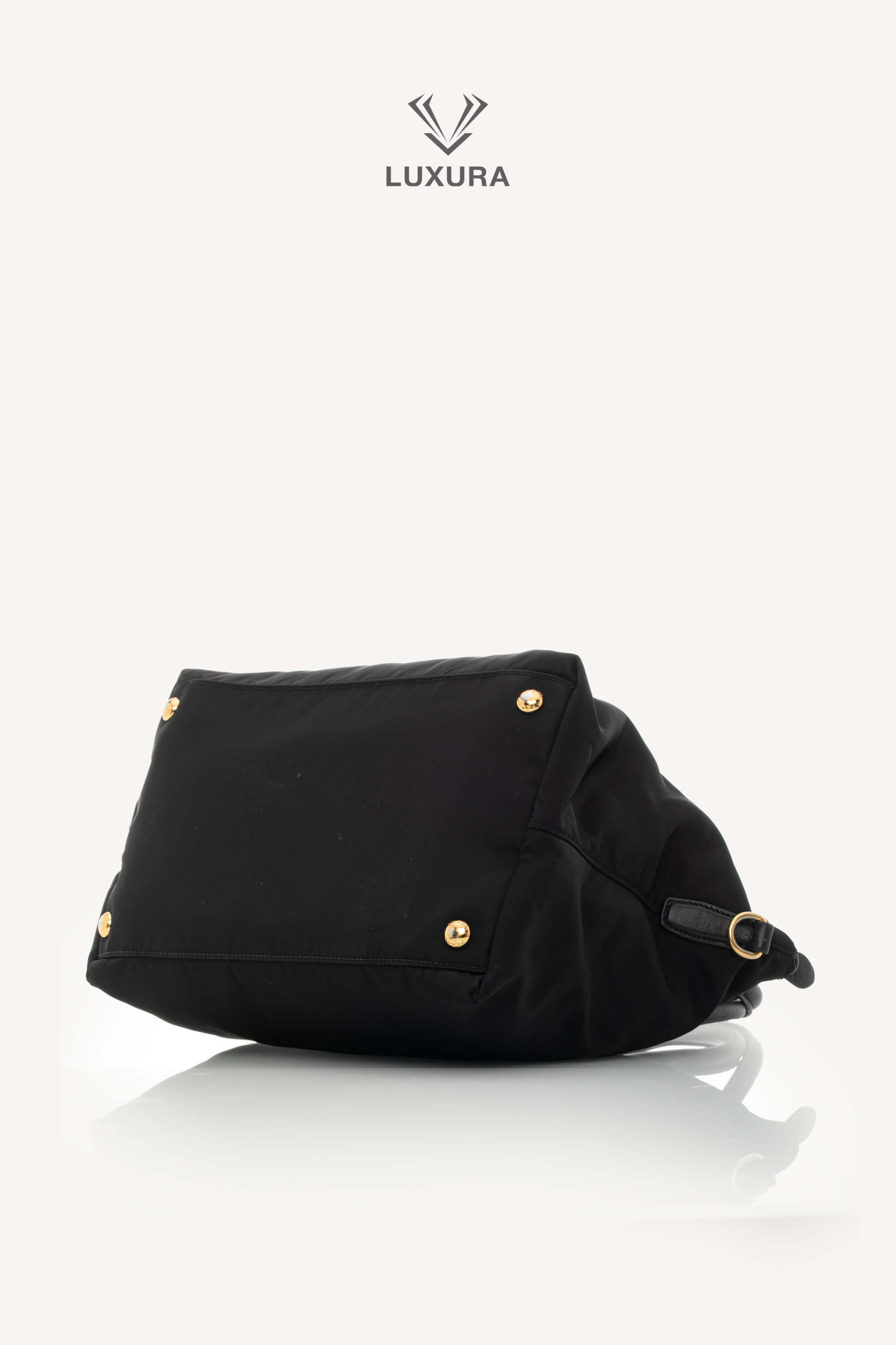 <span style="font-size: 10px;letter-spacing: .15em">BEST DEAL</span><br> <strong>PRADA</strong><br> <div style="margin-top:10px;font-size:16px">Black Nylon and Saffiano Leather Zip Satchel</div><br> - Image 23