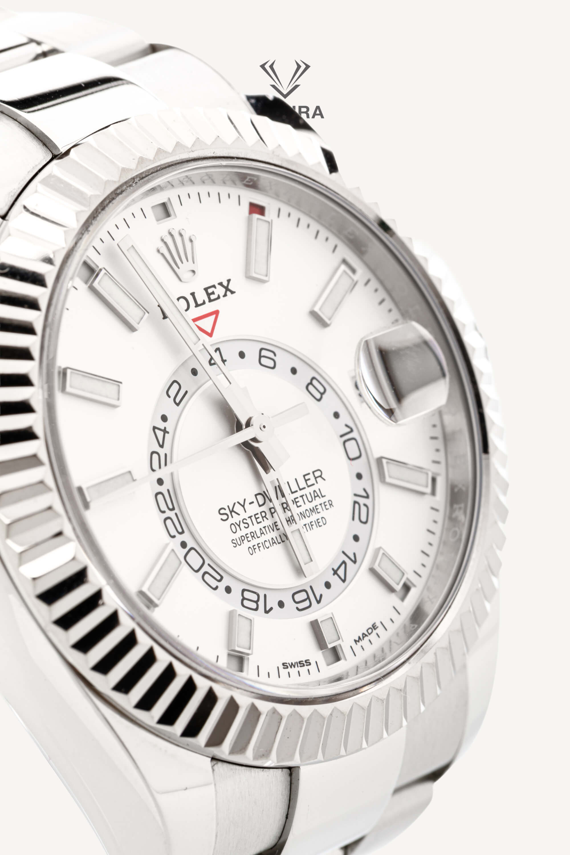 <span style="font-size: 10px;letter-spacing: .15em">HARD TO FIND</span><br> <strong>ROLEX</strong><br> <div style="margin-top:10px;font-size:16px">Sky-Dweller Oyster Perpetual 42mm White Dial Oystersteel and White Gold</div><br> - Image 7