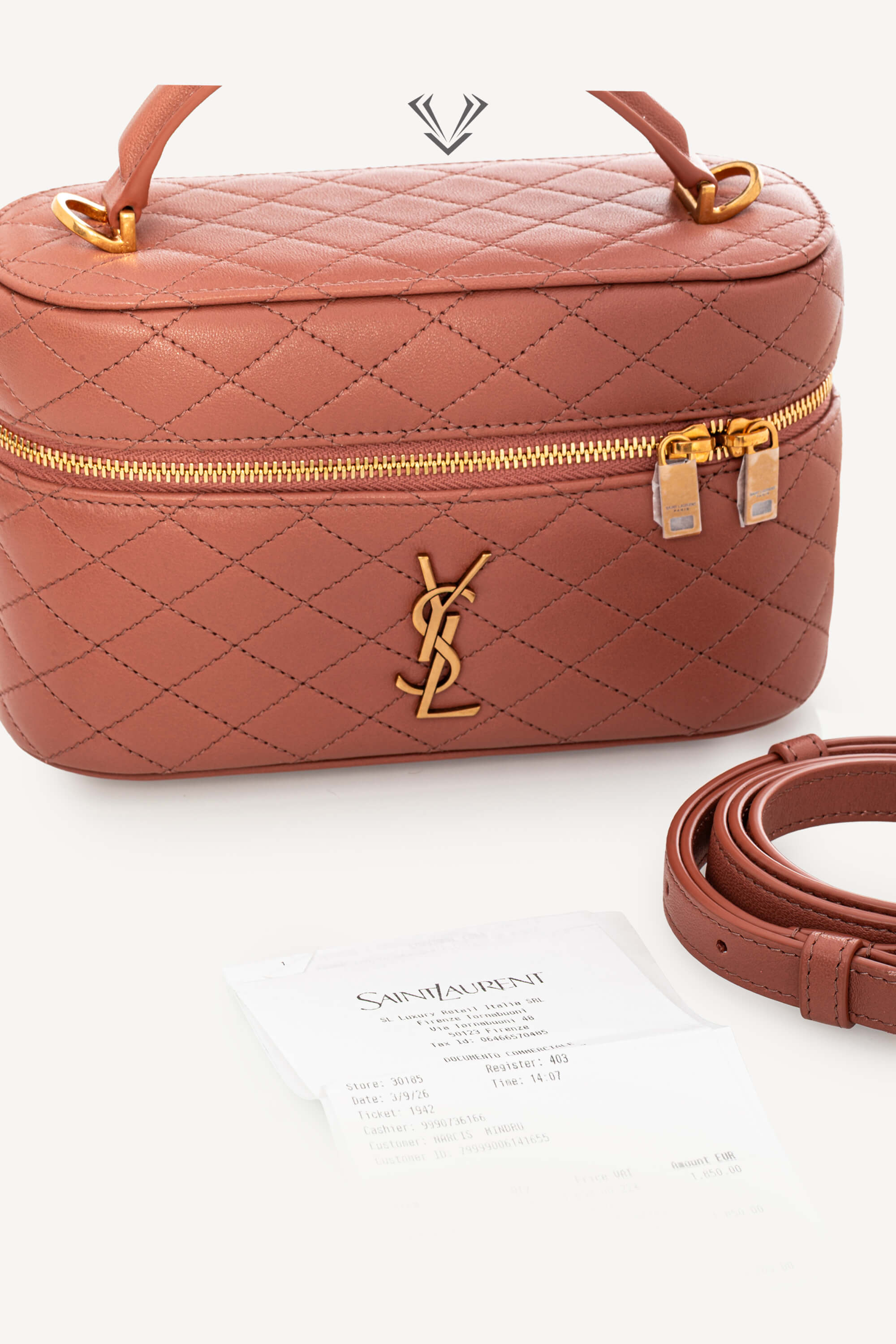 <span style="font-size: 10px;letter-spacing: .15em">BEST DEAL</span><br>            <strong>SAINT LAURENT</strong><br>            <div style="margin-top:10px;font-size:16px">Gaby Vanity Mini Bag in Lambskin Barely Pink</div><br> - Image 3