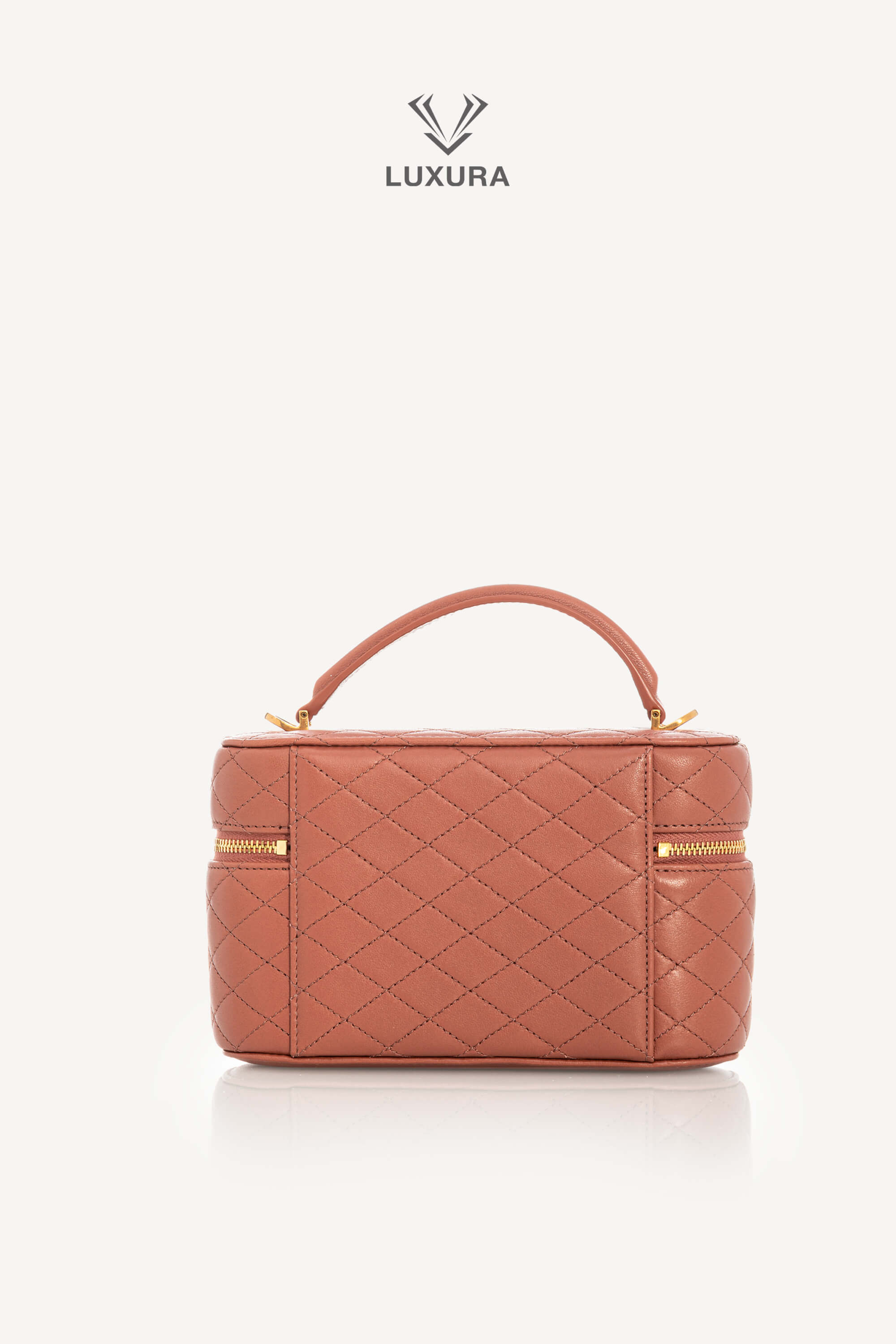 <span style="font-size: 10px;letter-spacing: .15em">BEST DEAL</span><br>            <strong>SAINT LAURENT</strong><br>            <div style="margin-top:10px;font-size:16px">Gaby Vanity Mini Bag in Lambskin Barely Pink</div><br> - Image 7