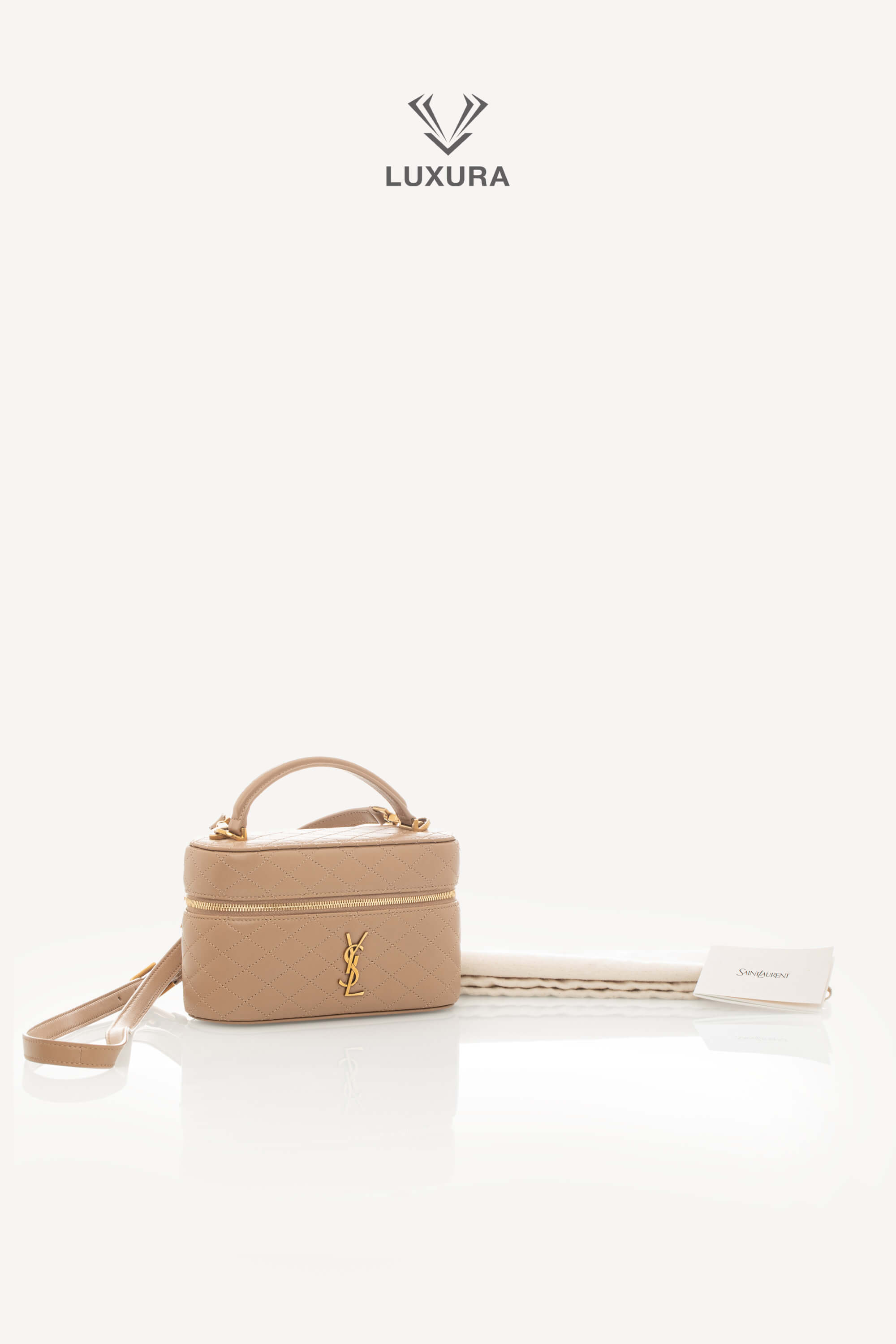 <span style="font-size: 10px;letter-spacing: .15em">NEW COLLECTION</span><br> <strong>SAINT LAURENT</strong><br> <div style="margin-top:10px;font-size:16px">Gaby Vanity Mini Quilted Leather Shoulder Bag Beige</div><br> - Image 5