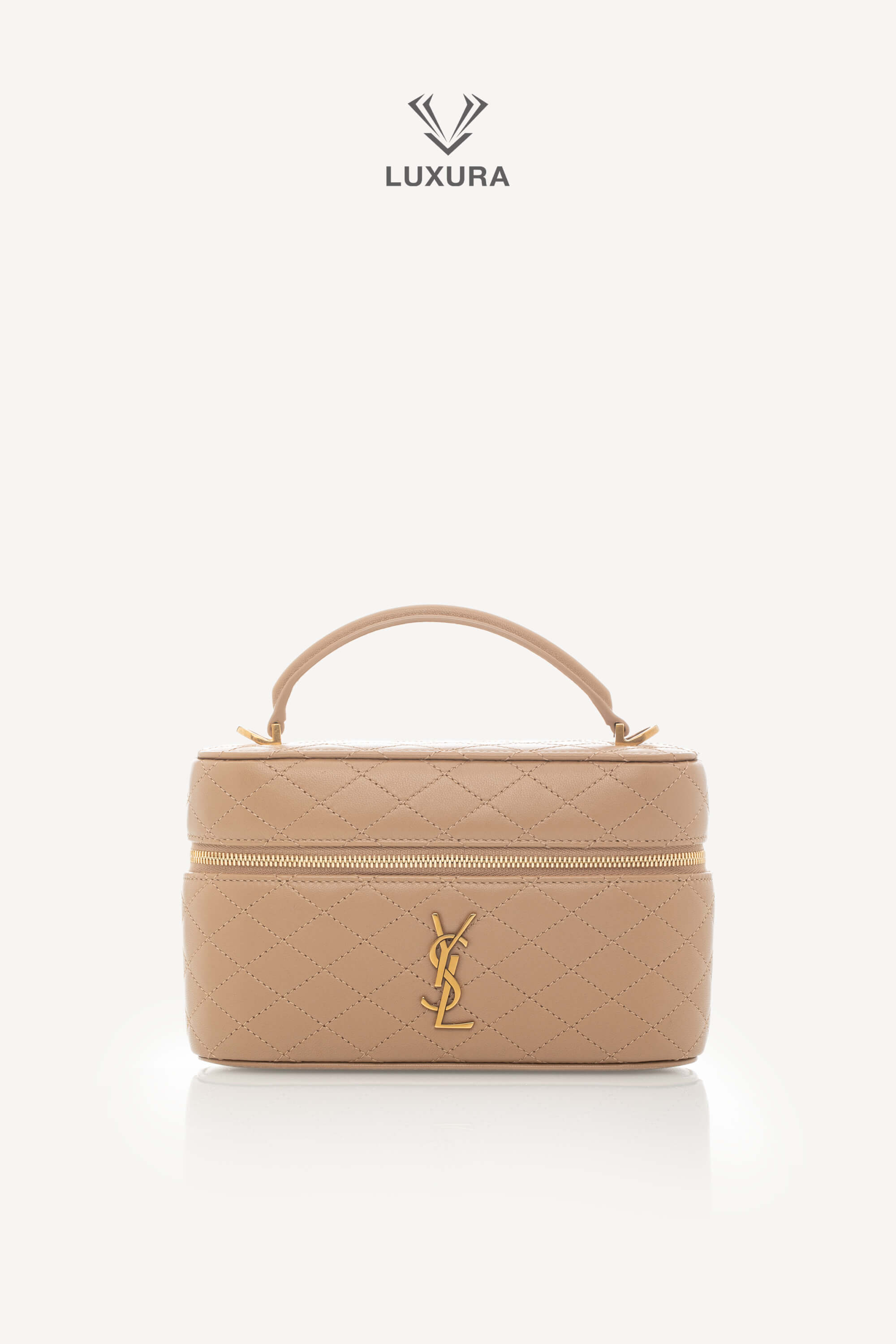 <span style="font-size: 10px;letter-spacing: .15em">NEW COLLECTION</span><br> <strong>SAINT LAURENT</strong><br> <div style="margin-top:10px;font-size:16px">Gaby Vanity Mini Quilted Leather Shoulder Bag Beige</div><br> - Image 6