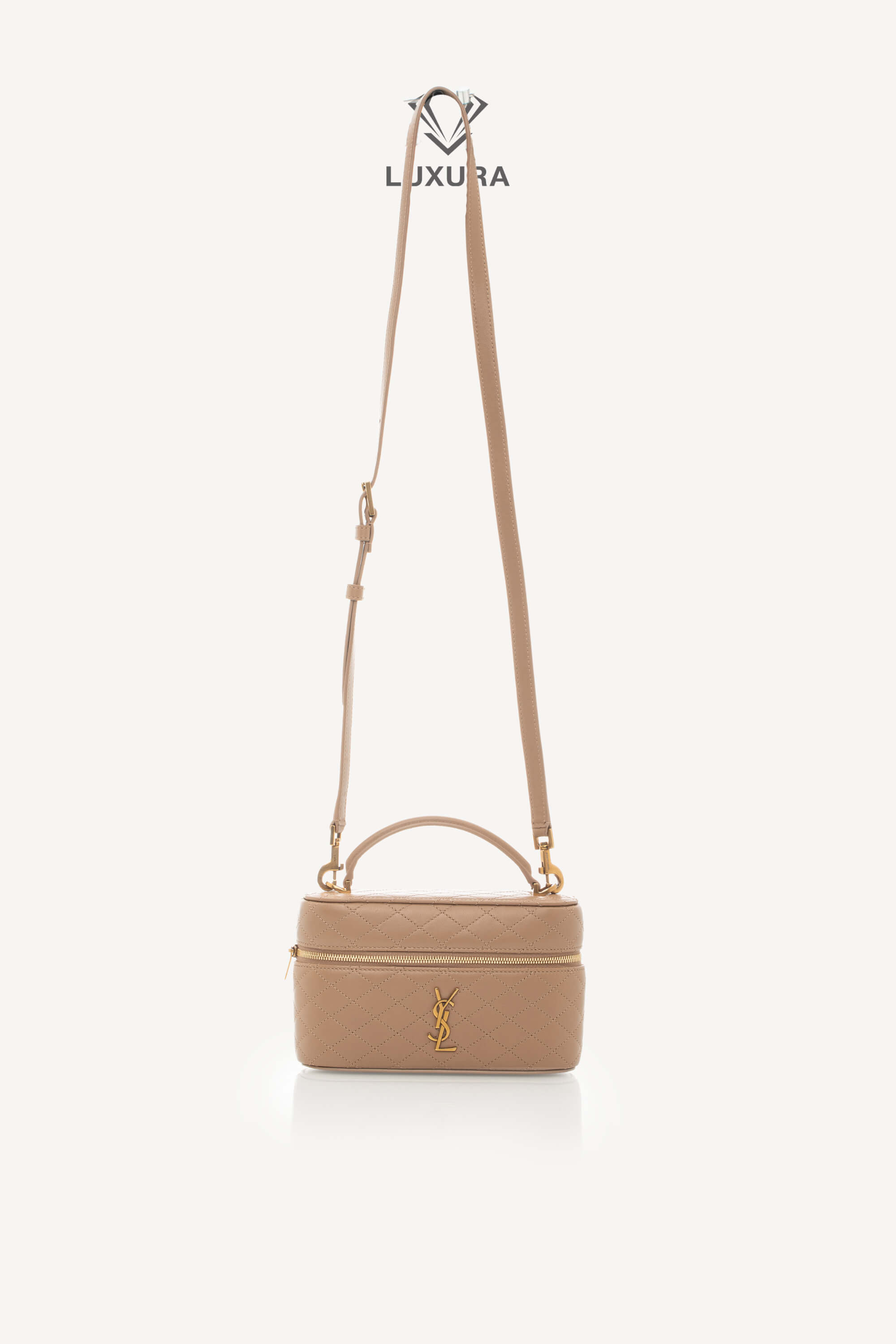 <span style="font-size: 10px;letter-spacing: .15em">NEW COLLECTION</span><br> <strong>SAINT LAURENT</strong><br> <div style="margin-top:10px;font-size:16px">Gaby Vanity Mini Quilted Leather Shoulder Bag Beige</div><br> - Image 3