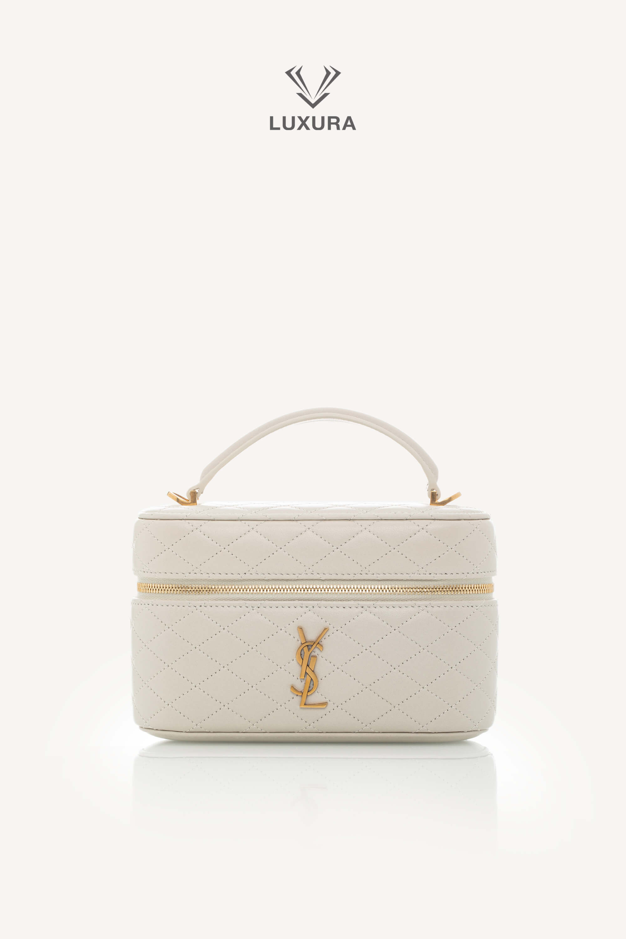 <span style="font-size: 10px;letter-spacing: .15em">NEW COLLECTION</span><br> <strong>SAINT LAURENT</strong><br> <div style="margin-top:10px;font-size:16px">Gaby Vanity Mini Quilted Leather Shoulder Bag Off-White</div><br> - Image 3