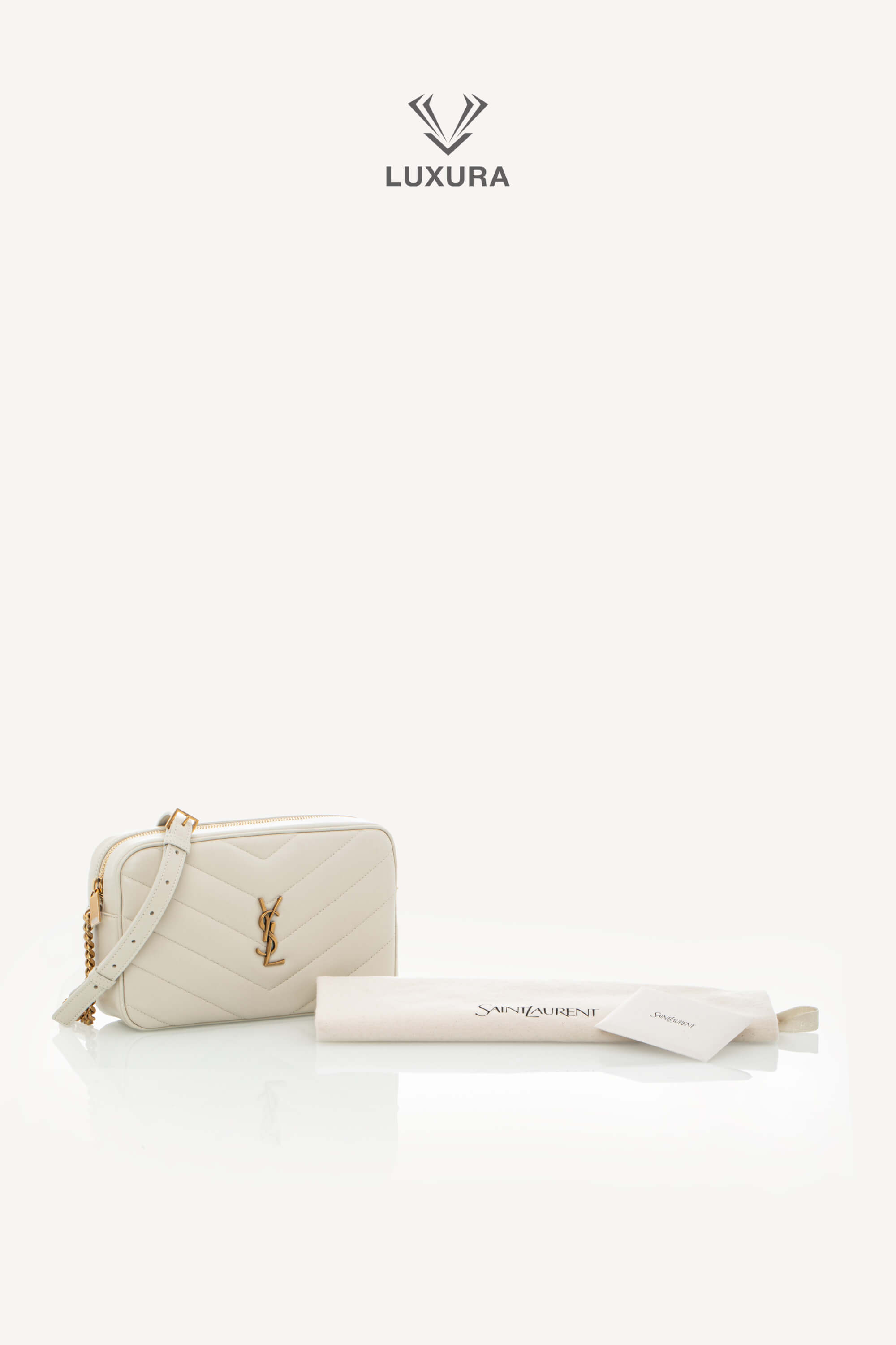 <span style="font-size: 10px;letter-spacing: .15em">NEW COLLECTION</span><br> <strong>SAINT LAURENT</strong><br> <div style="margin-top:10px;font-size:16px">Loulou Camera Bag In Quilted Leather Crema Soft</div><br> - Image 2