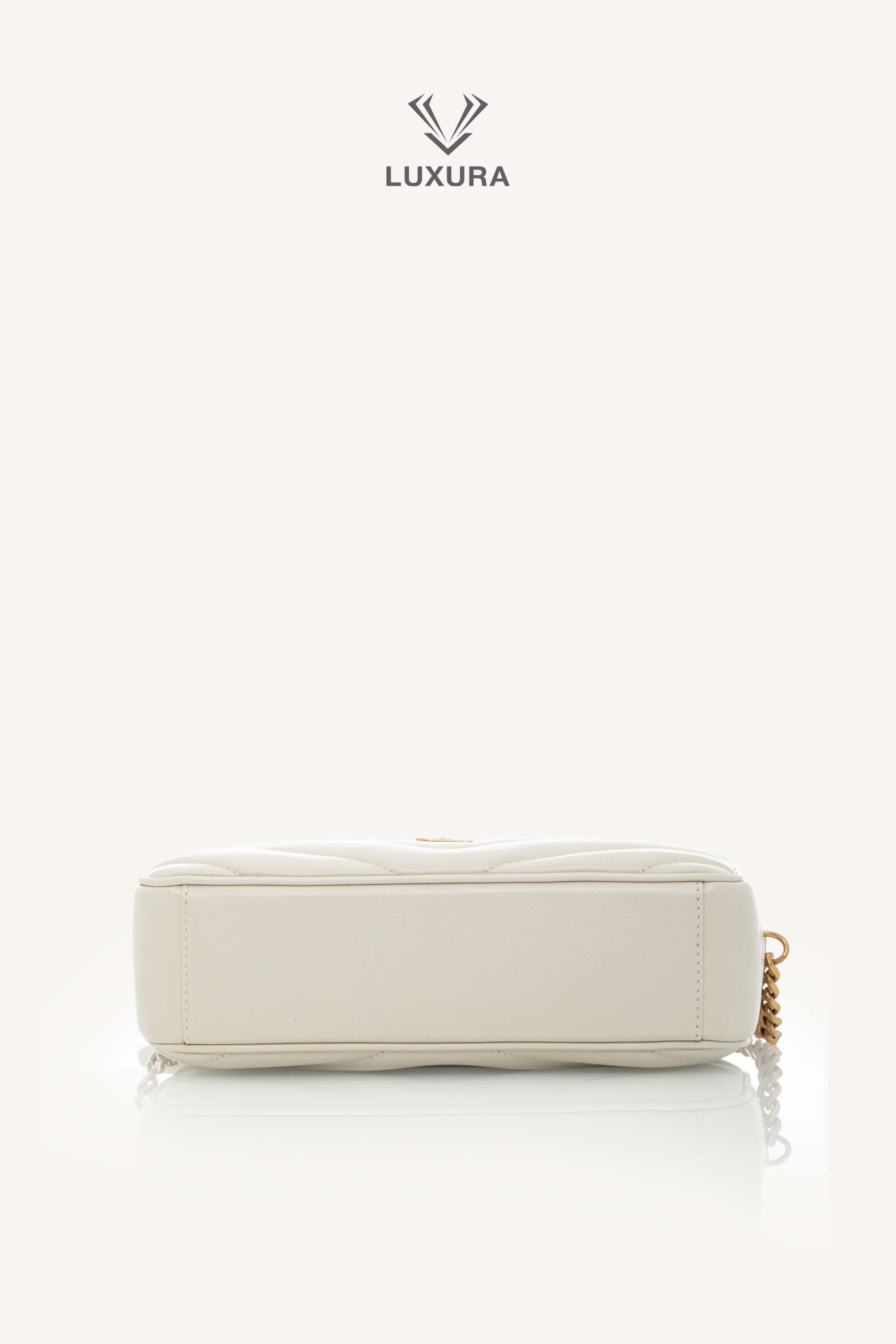 <span style="font-size: 10px;letter-spacing: .15em">NEW COLLECTION</span><br> <strong>SAINT LAURENT</strong><br> <div style="margin-top:10px;font-size:16px">Loulou Camera Bag In Quilted Leather Crema Soft</div><br> - Image 19