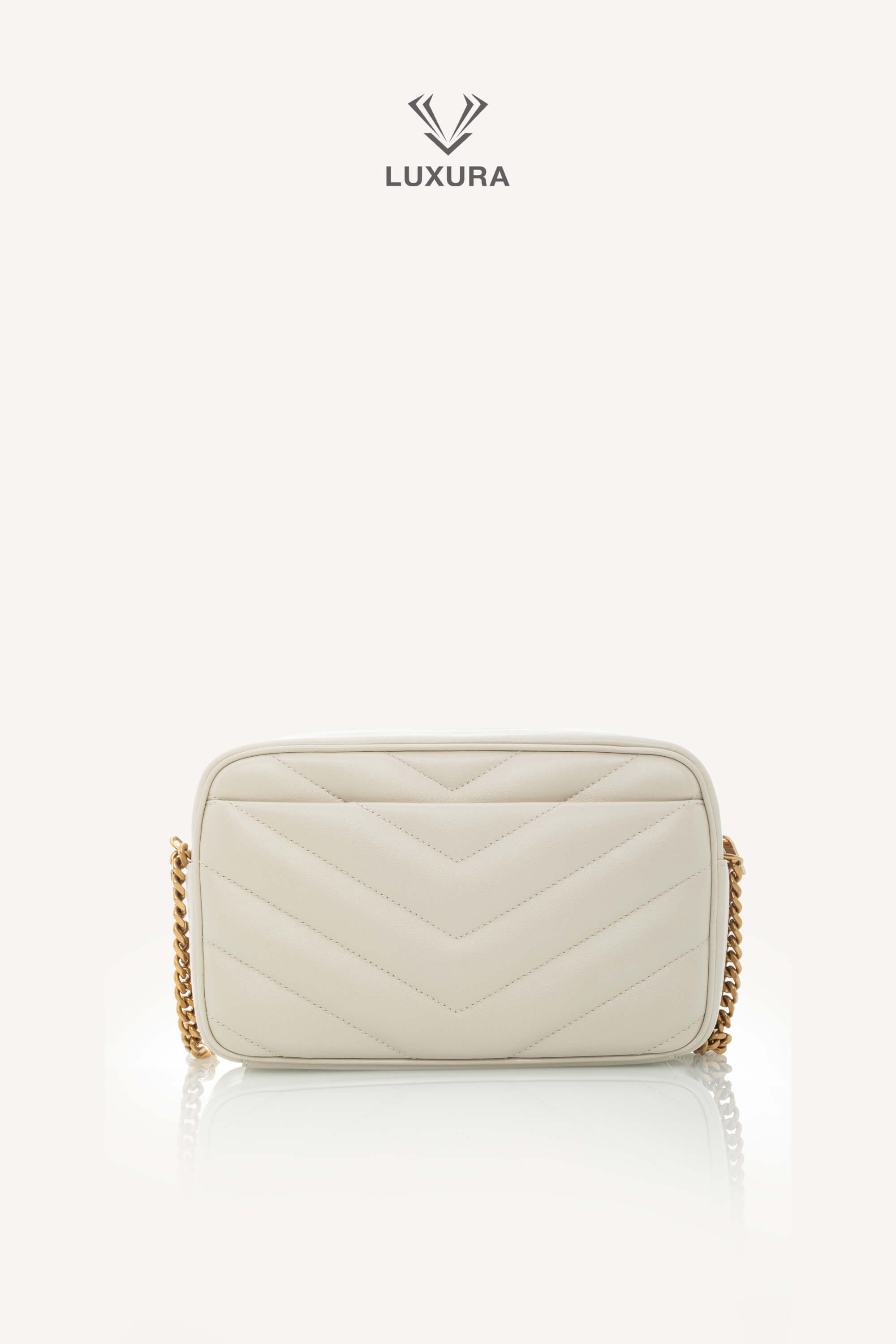 <span style="font-size: 10px;letter-spacing: .15em">NEW COLLECTION</span><br> <strong>SAINT LAURENT</strong><br> <div style="margin-top:10px;font-size:16px">Loulou Camera Bag In Quilted Leather Crema Soft</div><br> - Image 7