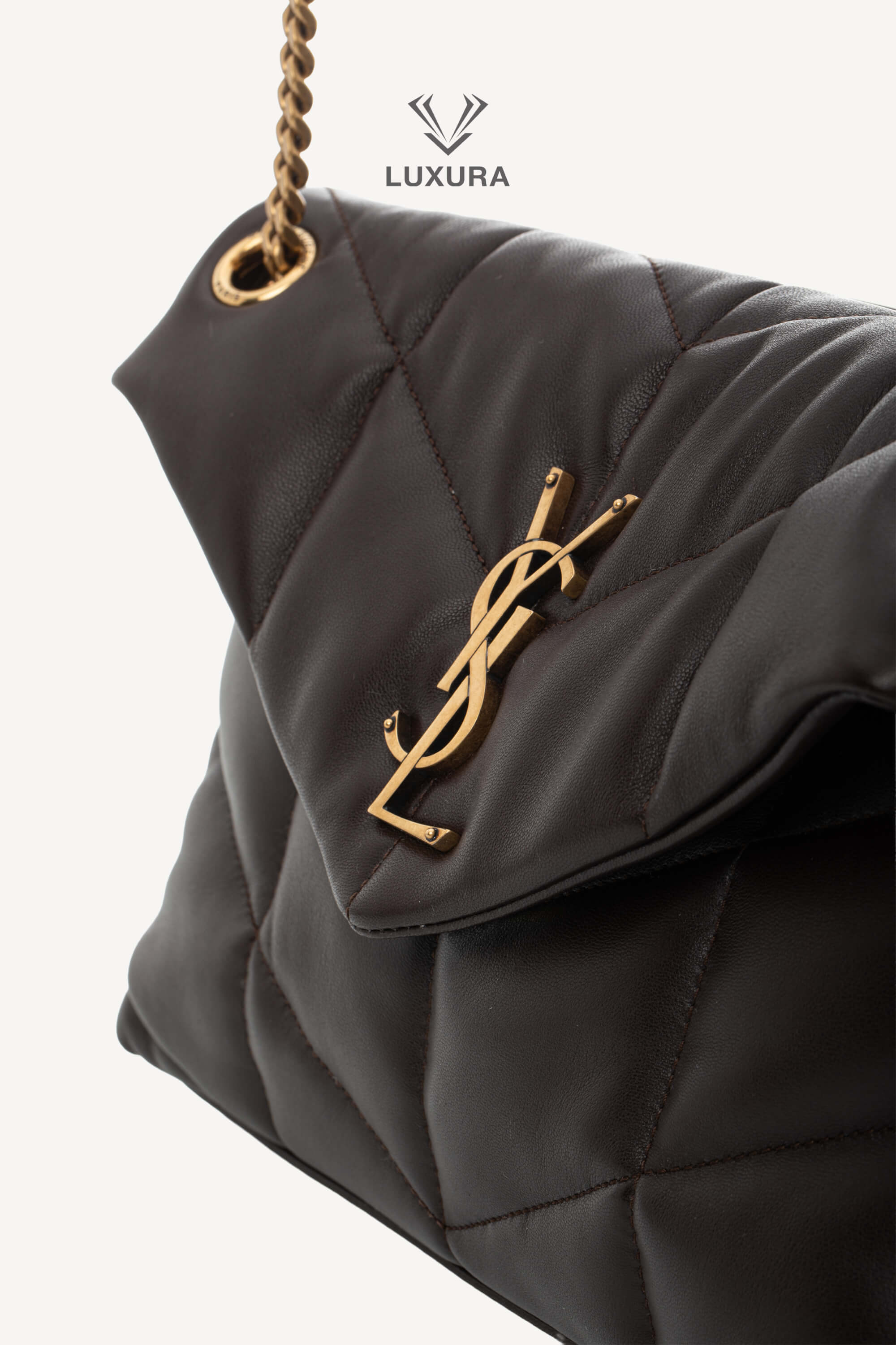 <span style="font-size: 10px;letter-spacing: .15em">HARD TO FIND</span><br> <strong>SAINT LAURENT</strong><br> <div style="margin-top:10px;font-size:16px">Puffer Small Matelasse Leather Shoulder Bag Dark Sweet Choco</div><br> - Image 12