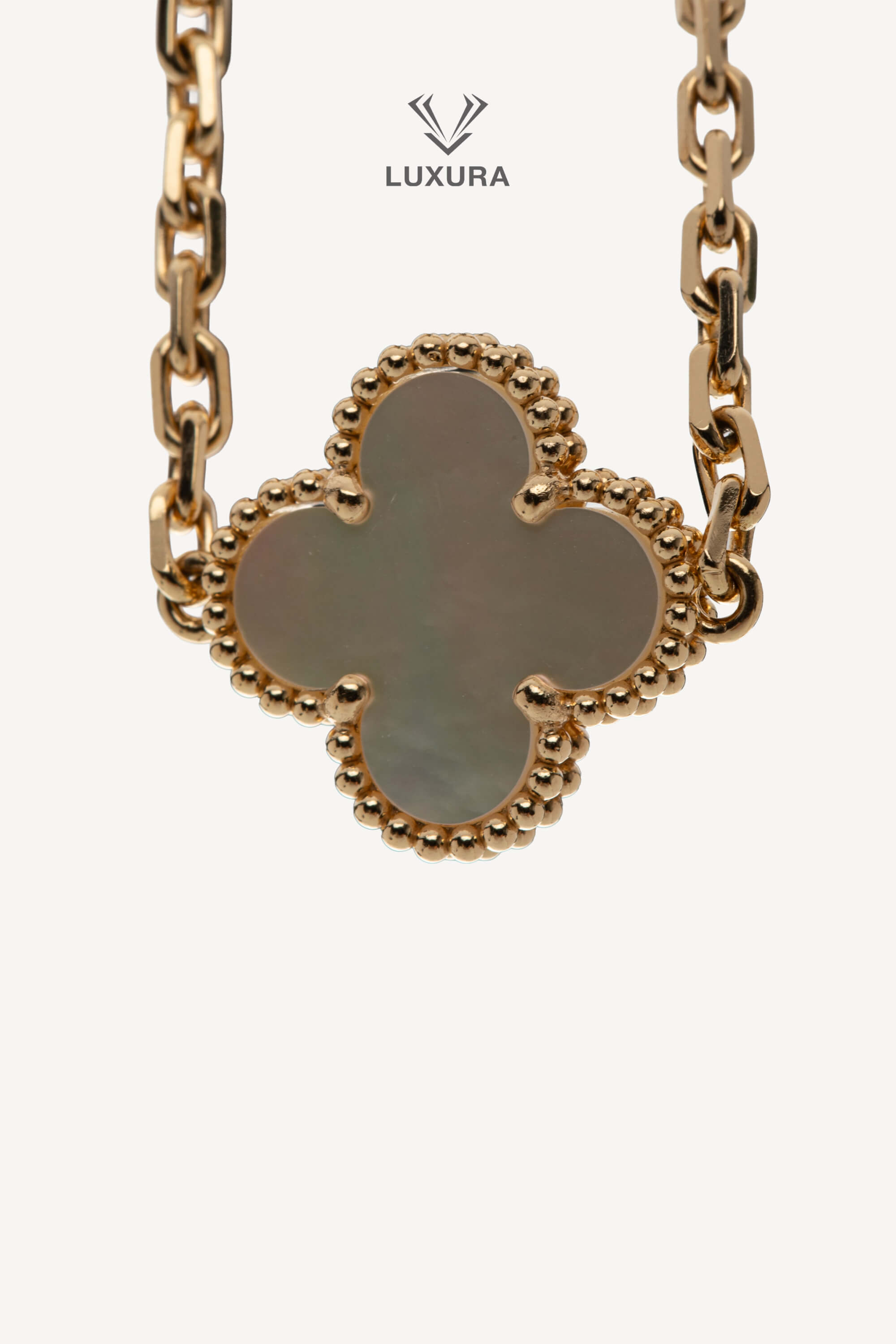 <span style="font-size: 10px;letter-spacing: .15em">HARD TO FIND</span><br> <strong>VAN CLEEF & ARPELS</strong><br> <div style="margin-top:10px;font-size:16px">18K Yellow Gold Mother of Pearl Vintage Alhambra Bracelet 5 Motifs</div><br> - Image 14