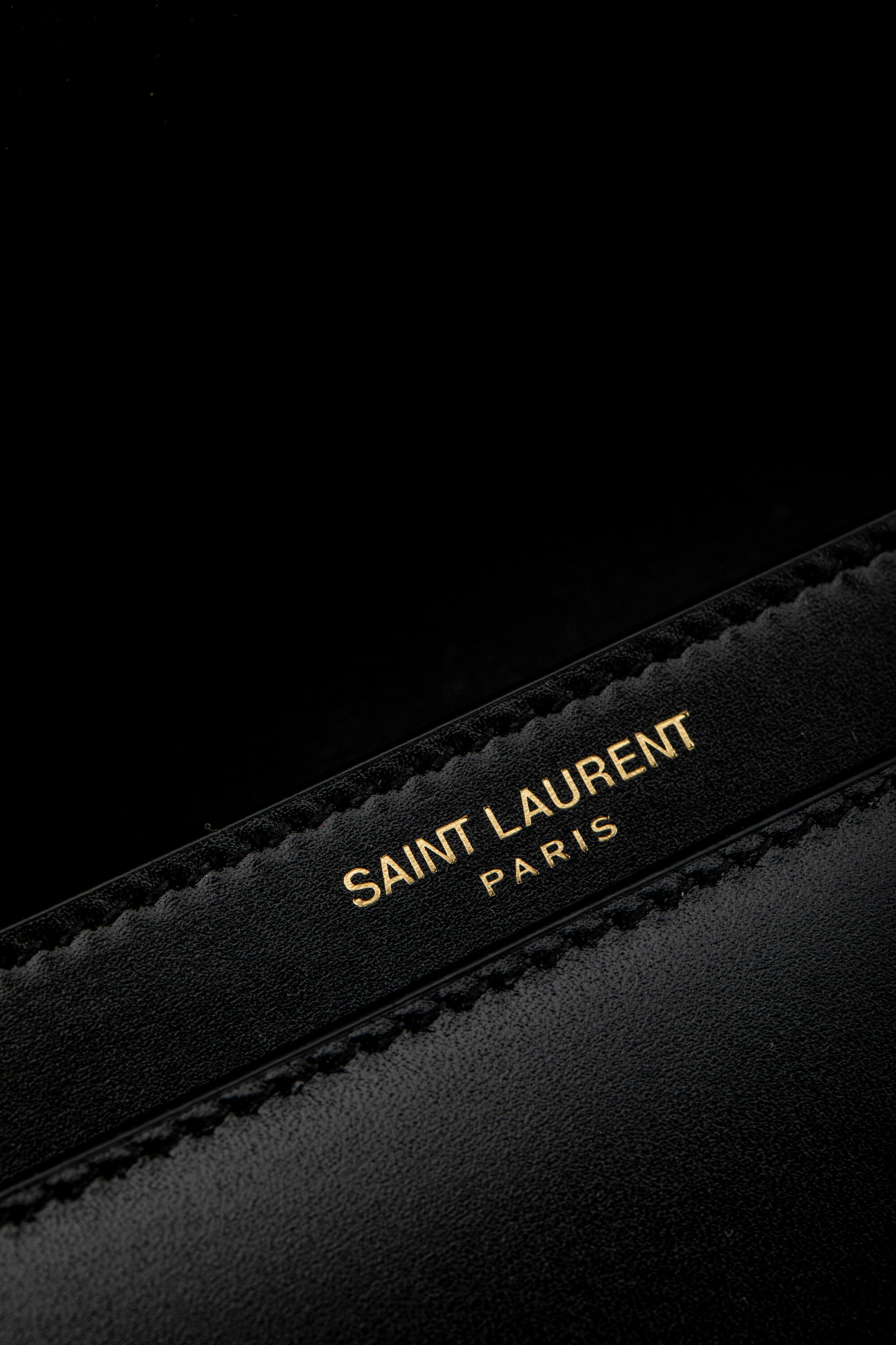 <span style="font-size: 10px;letter-spacing: .15em">NEW COLLECTION</span><br> <strong>SAINT LAURENT</strong><br> <div style="margin-top:10px;font-size:16px">Voltaire Leather Shoulder Bag Black Palladium Hardware</div><br> - Image 11