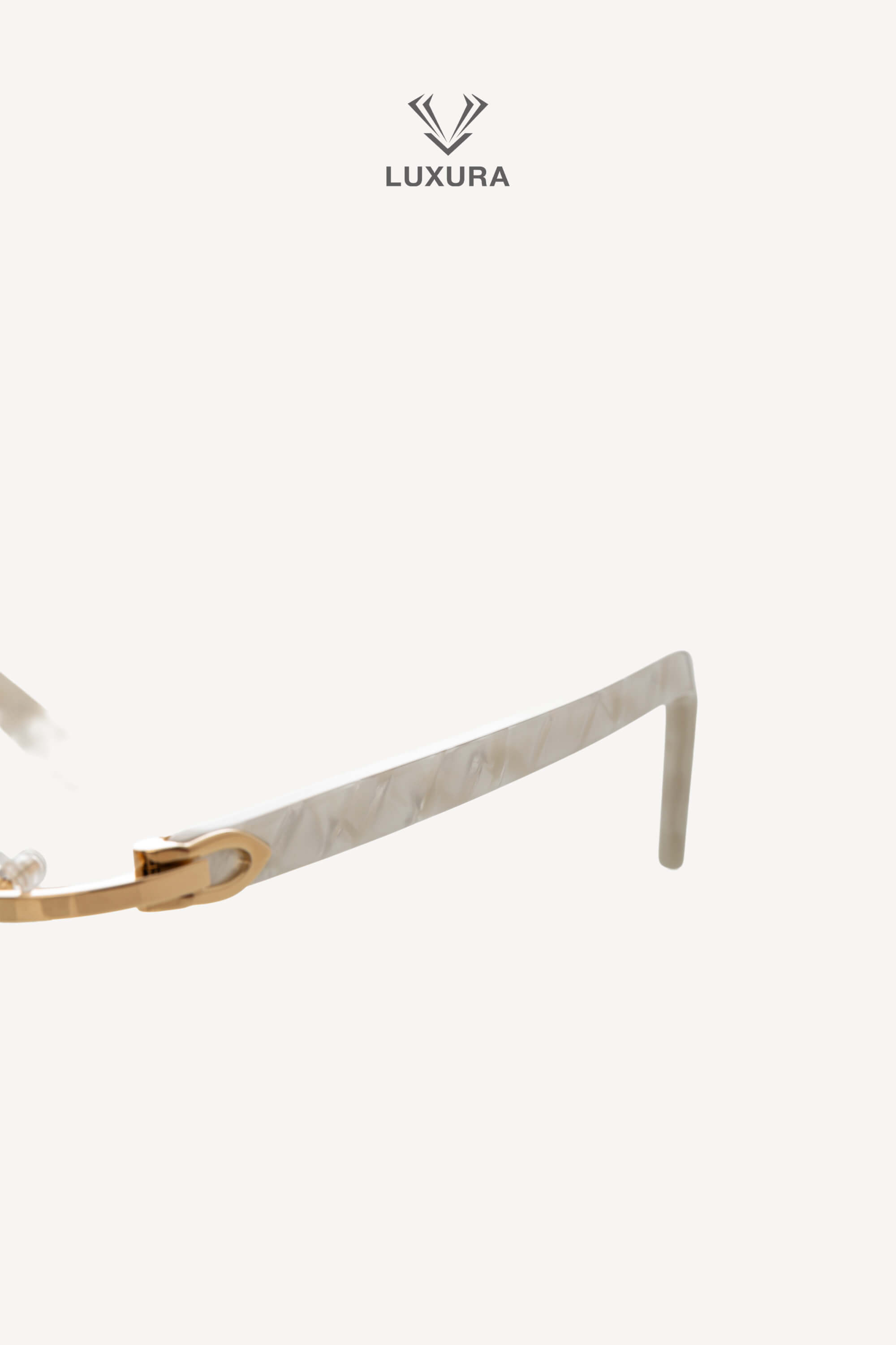 <span style="font-size: 10px;letter-spacing: .15em">BEST DEAL</span><br> <strong>CARTIER</strong><br> <div style="margin-top:10px;font-size:16px">CT0056O-002 Eyeglasses Rimless Shinny Gold-Pearl Chevron</div><br> - Image 14