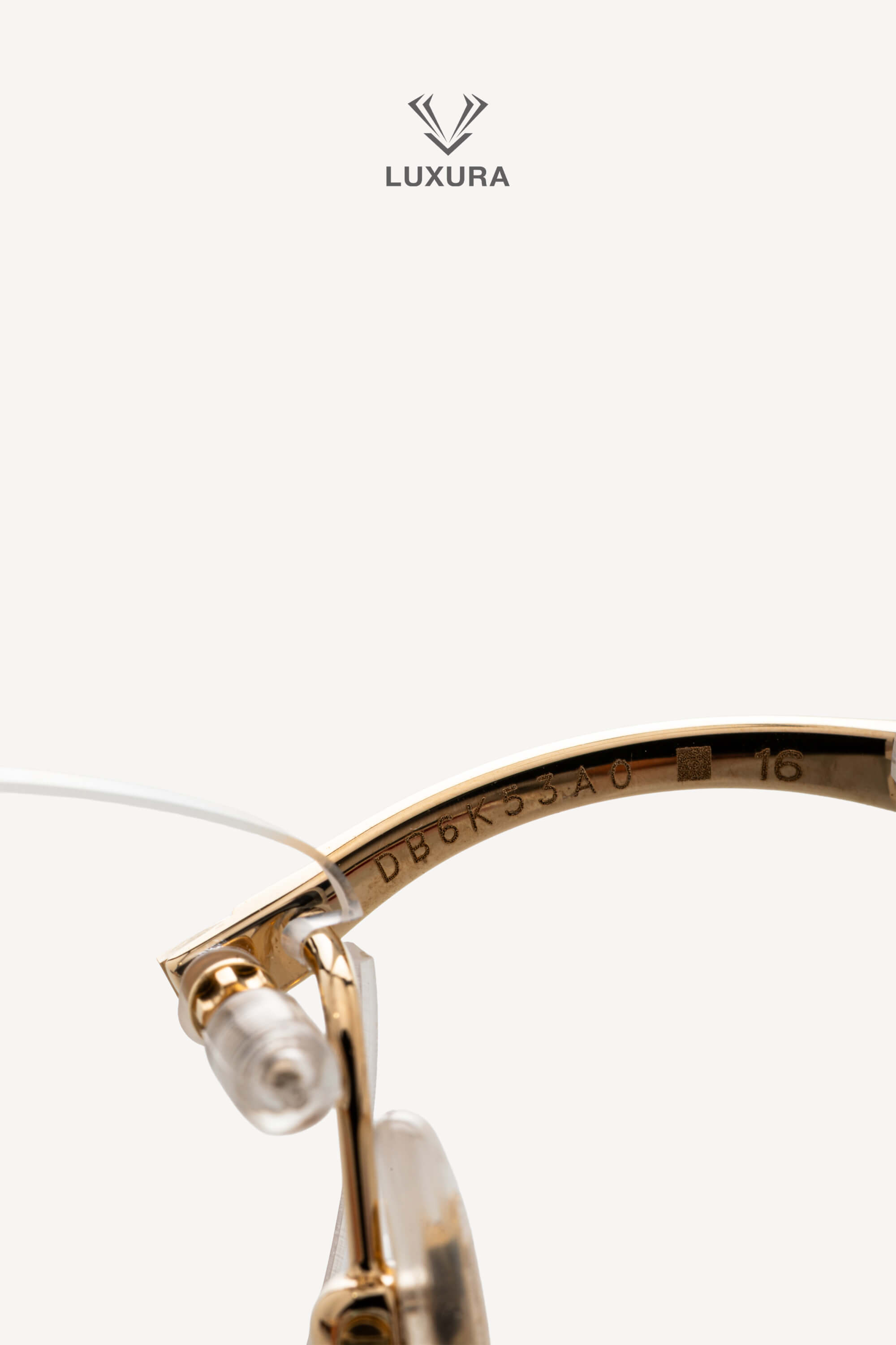 <span style="font-size: 10px;letter-spacing: .15em">BEST DEAL</span><br> <strong>CARTIER</strong><br> <div style="margin-top:10px;font-size:16px">CT0056O-002 Eyeglasses Rimless Shinny Gold-Pearl Chevron</div><br> - Image 13