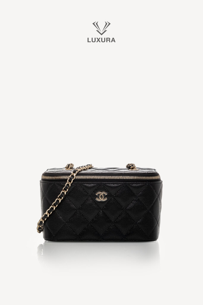 HARD TO FIND            CHANEL            Caviar Quilted Small Vanity Case with Chain Black