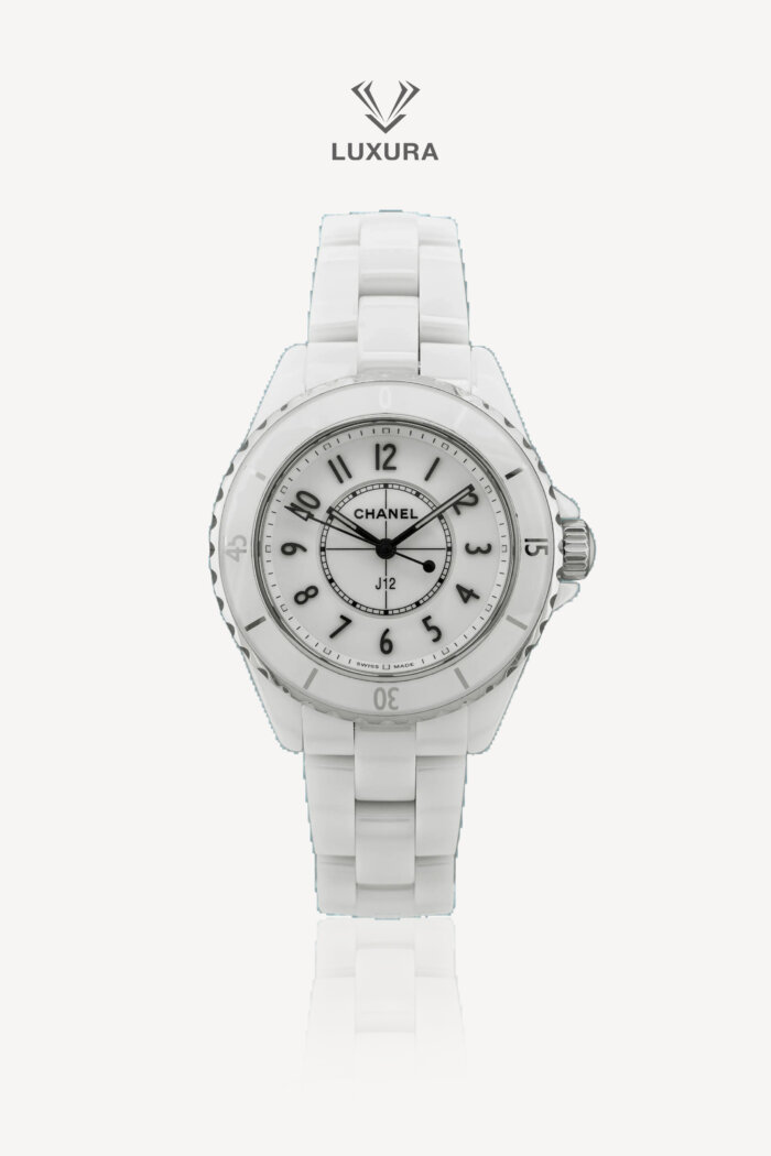 <span style="font-size: 10px;letter-spacing: .15em">HARD TO FIND</span><br> <strong>CHANEL</strong><br> <div style="margin-top:10px;font-size:16px">J12 Ceramic Quartz Watch White</div><br>