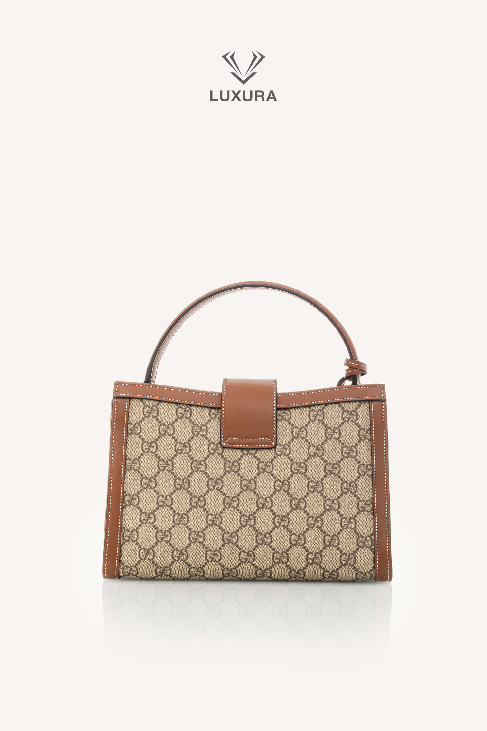 <span style="font-size: 10px;letter-spacing: .15em">NEW COLLECTION</span><br> <strong>GUCCI</strong><br> <div style="margin-top:10px;font-size:16px">Padlock Medium Top Handle Bag Beige-Brown GG Fabric</div><br> - Image 6