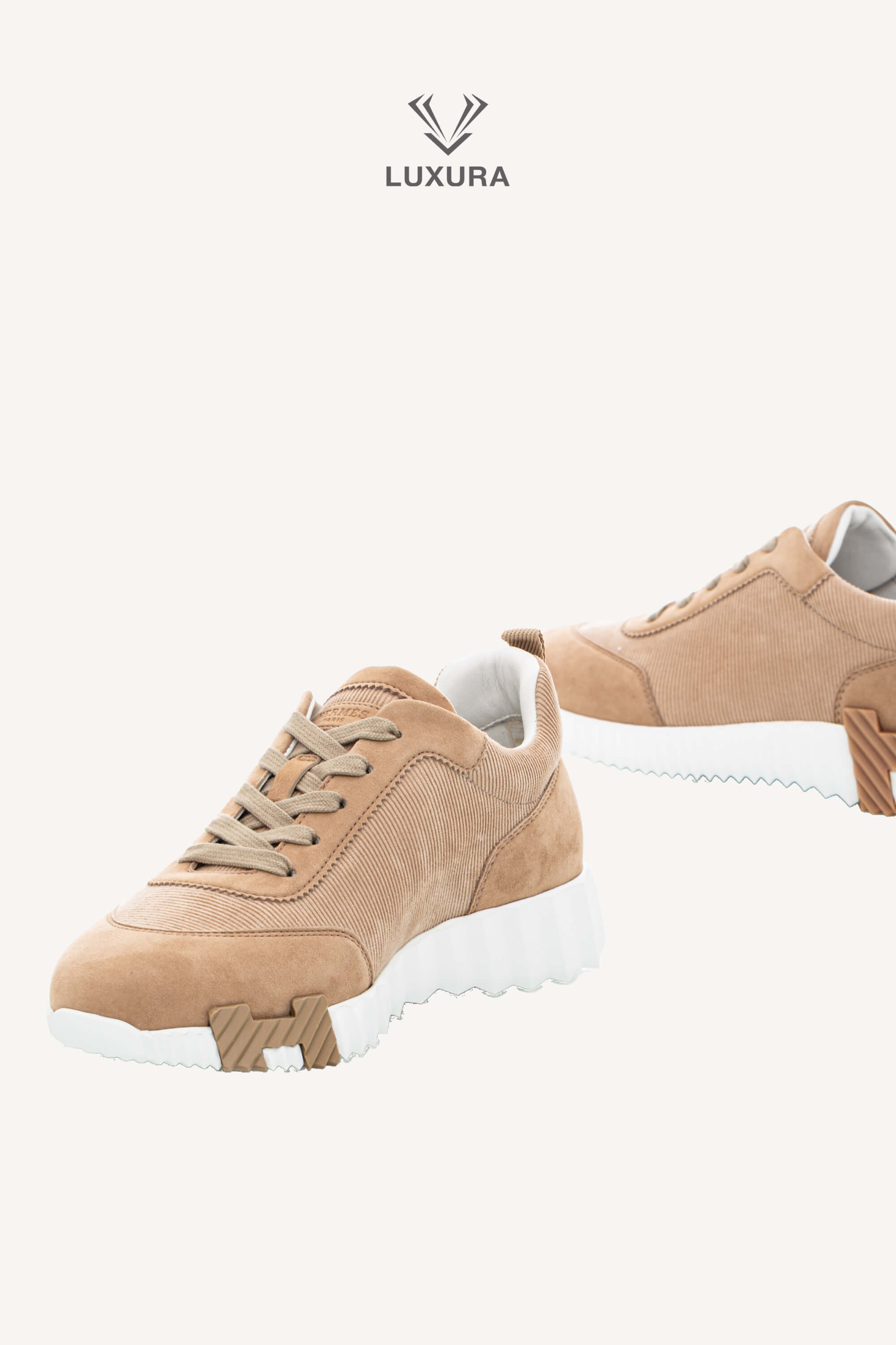 <span style="font-size: 10px;letter-spacing: .15em">HARD TO FIND</span><br> <strong>HERMES</strong><br> <div style="margin-top:10px;font-size:16px">Bouncing Sneaker Beige Camel 39</div><br> - Image 4