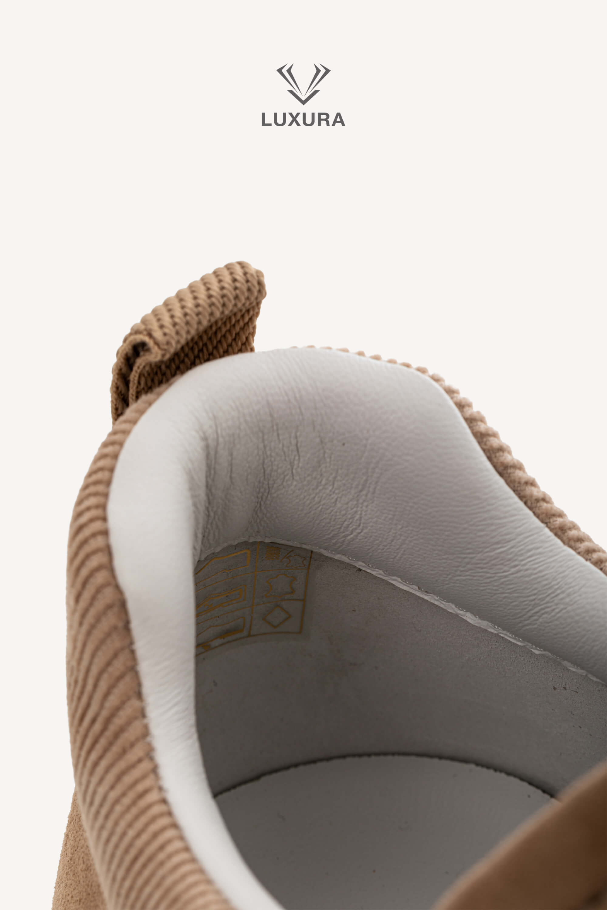 <span style="font-size: 10px;letter-spacing: .15em">HARD TO FIND</span><br> <strong>HERMES</strong><br> <div style="margin-top:10px;font-size:16px">Bouncing Sneaker Beige Camel 39</div><br> - Image 21