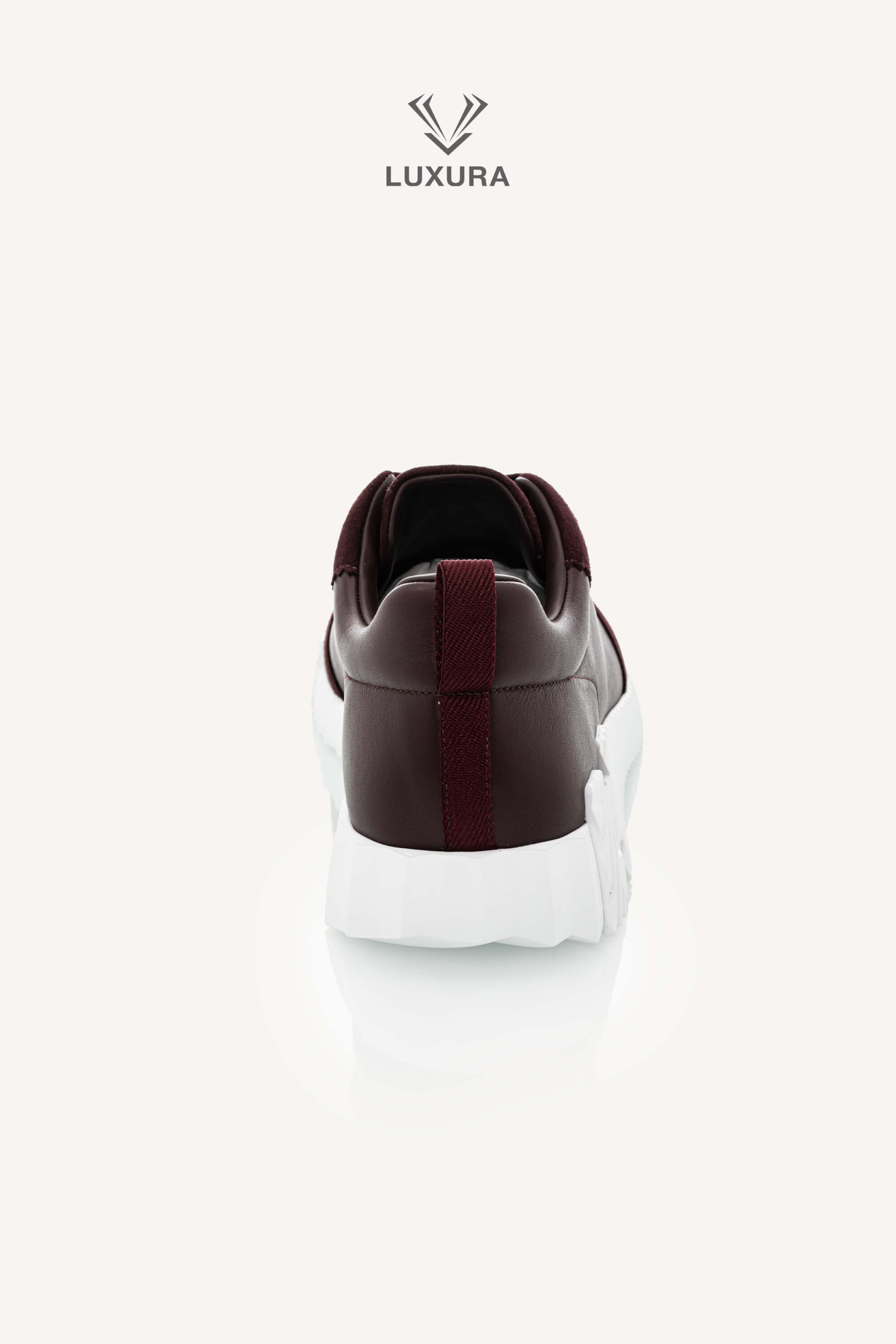 <span style="font-size: 10px;letter-spacing: .15em">HARD TO FIND</span><br>            <strong>HERMES</strong><br>            <div style="margin-top:10px;font-size:16px">Bouncing Sneaker in Calfskin and Suede Goatskin Bordeaux 42</div><br> - Image 8