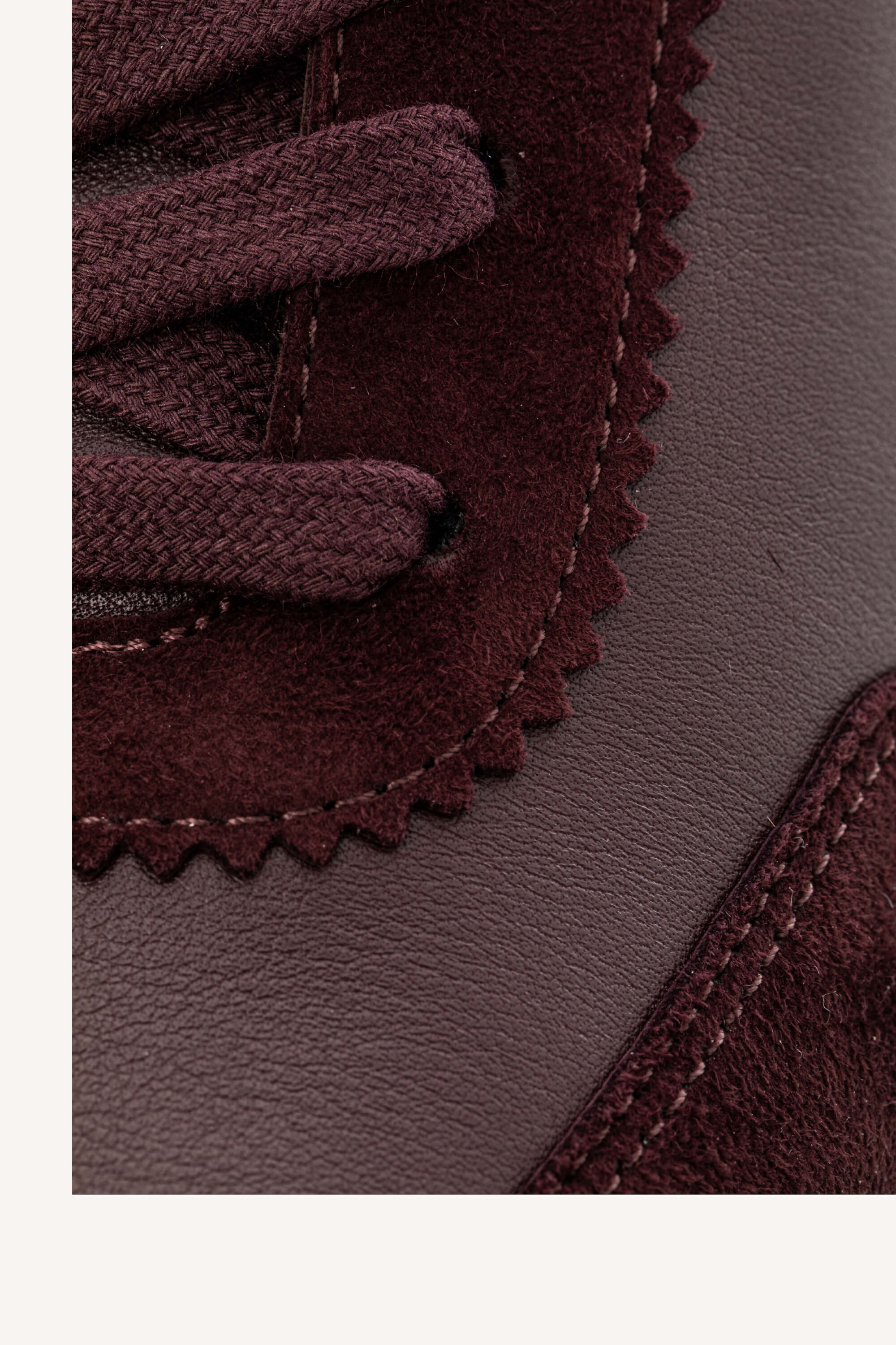 <span style="font-size: 10px;letter-spacing: .15em">HARD TO FIND</span><br>            <strong>HERMES</strong><br>            <div style="margin-top:10px;font-size:16px">Bouncing Sneaker in Calfskin and Suede Goatskin Bordeaux 42</div><br> - Image 15