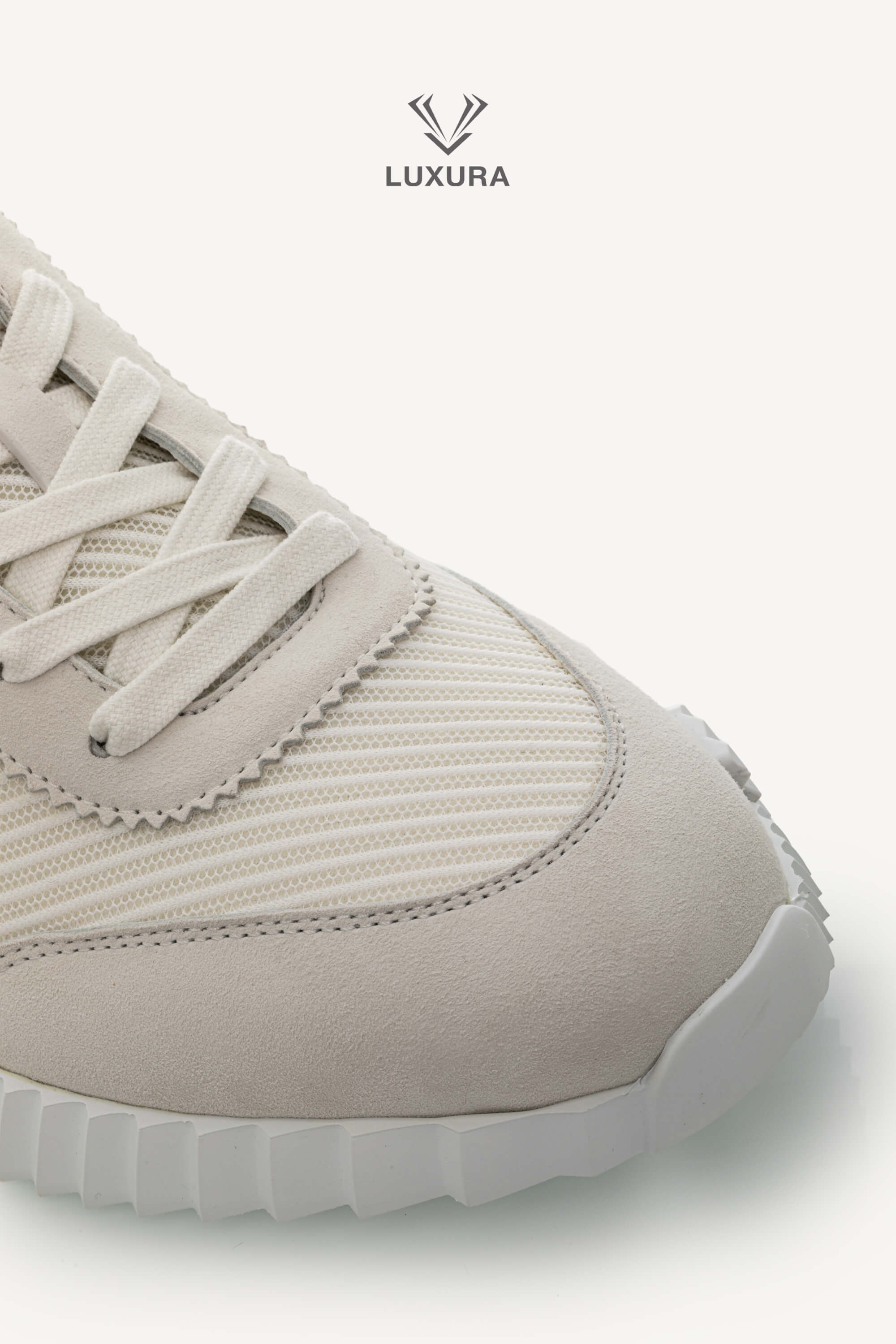<span style="font-size: 10px;letter-spacing: .15em">HARD TO FIND</span><br> <strong>HERMES</strong><br> <div style="margin-top:10px;font-size:16px">Technical Mesh Suede Goatskin Bouncing Sneaker White 42</div><br> - Image 12