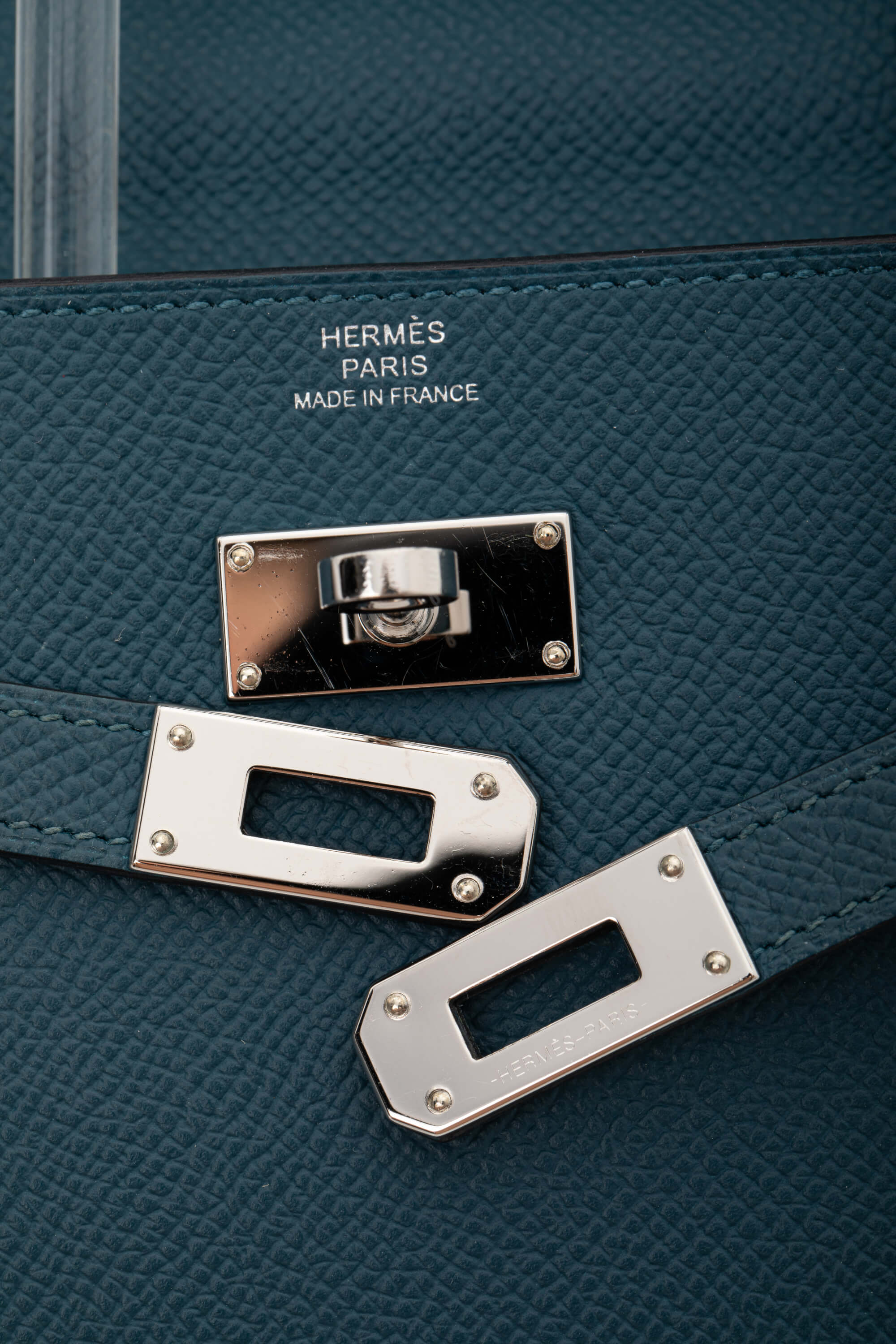 <span style="font-size: 10px;letter-spacing: .15em">BEST DEAL</span><br> <strong>HERMES</strong><br> <div style="margin-top:10px;font-size:16px">Kelly Classique To Go Wallet Bleu De Prusse</div><br> - Image 19