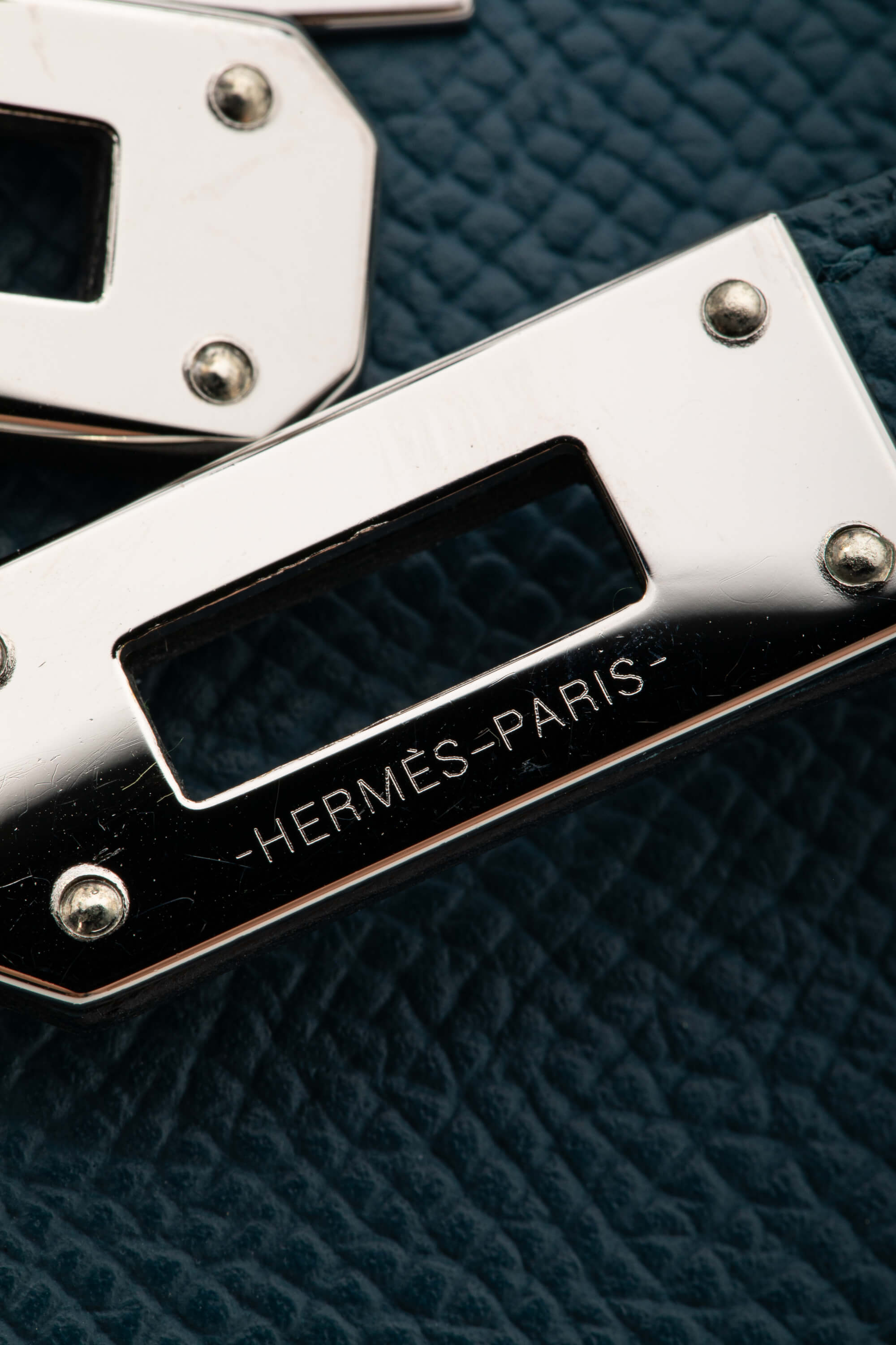 <span style="font-size: 10px;letter-spacing: .15em">BEST DEAL</span><br> <strong>HERMES</strong><br> <div style="margin-top:10px;font-size:16px">Kelly Classique To Go Wallet Bleu De Prusse</div><br> - Image 22