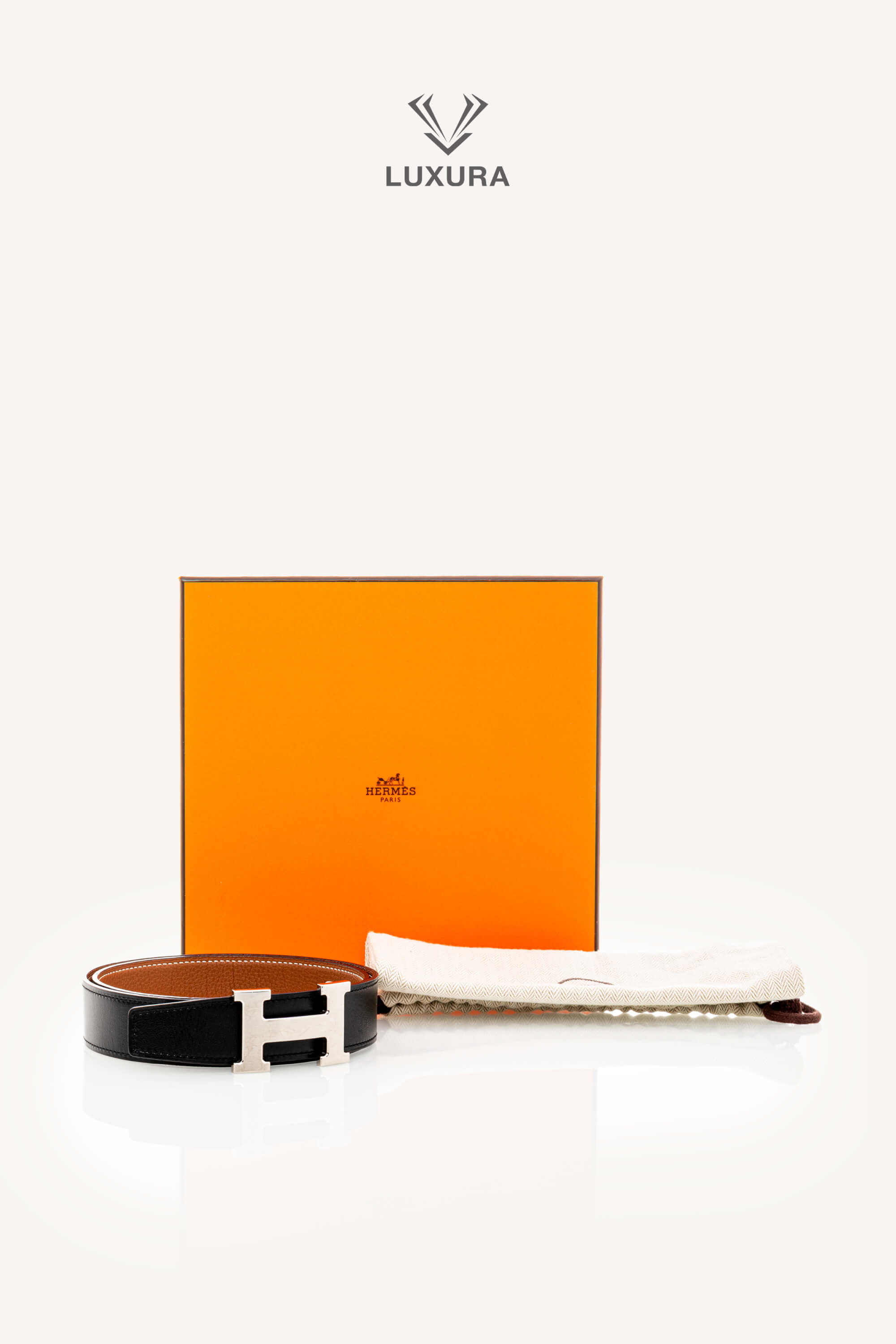 <span style="font-size: 10px;letter-spacing: .15em">BEST DEAL</span><br> <strong>HERMES</strong><br> <div style="margin-top:10px;font-size:16px">H Belt Buckle with Reversible Strap Noir/Gold 85cm</div><br> - Image 2
