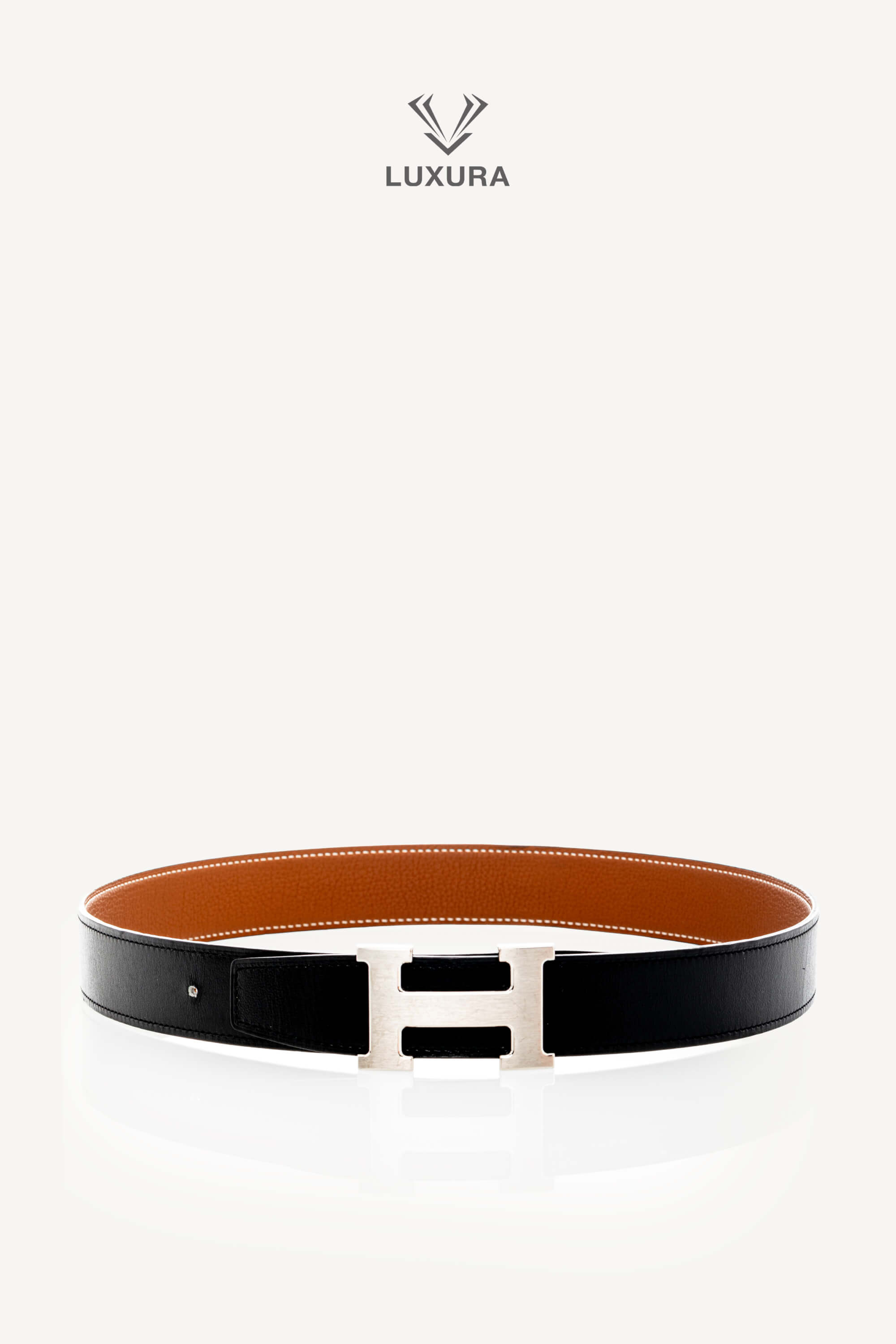 <span style="font-size: 10px;letter-spacing: .15em">BEST DEAL</span><br> <strong>HERMES</strong><br> <div style="margin-top:10px;font-size:16px">H Belt Buckle with Reversible Strap Noir/Gold 85cm</div><br>