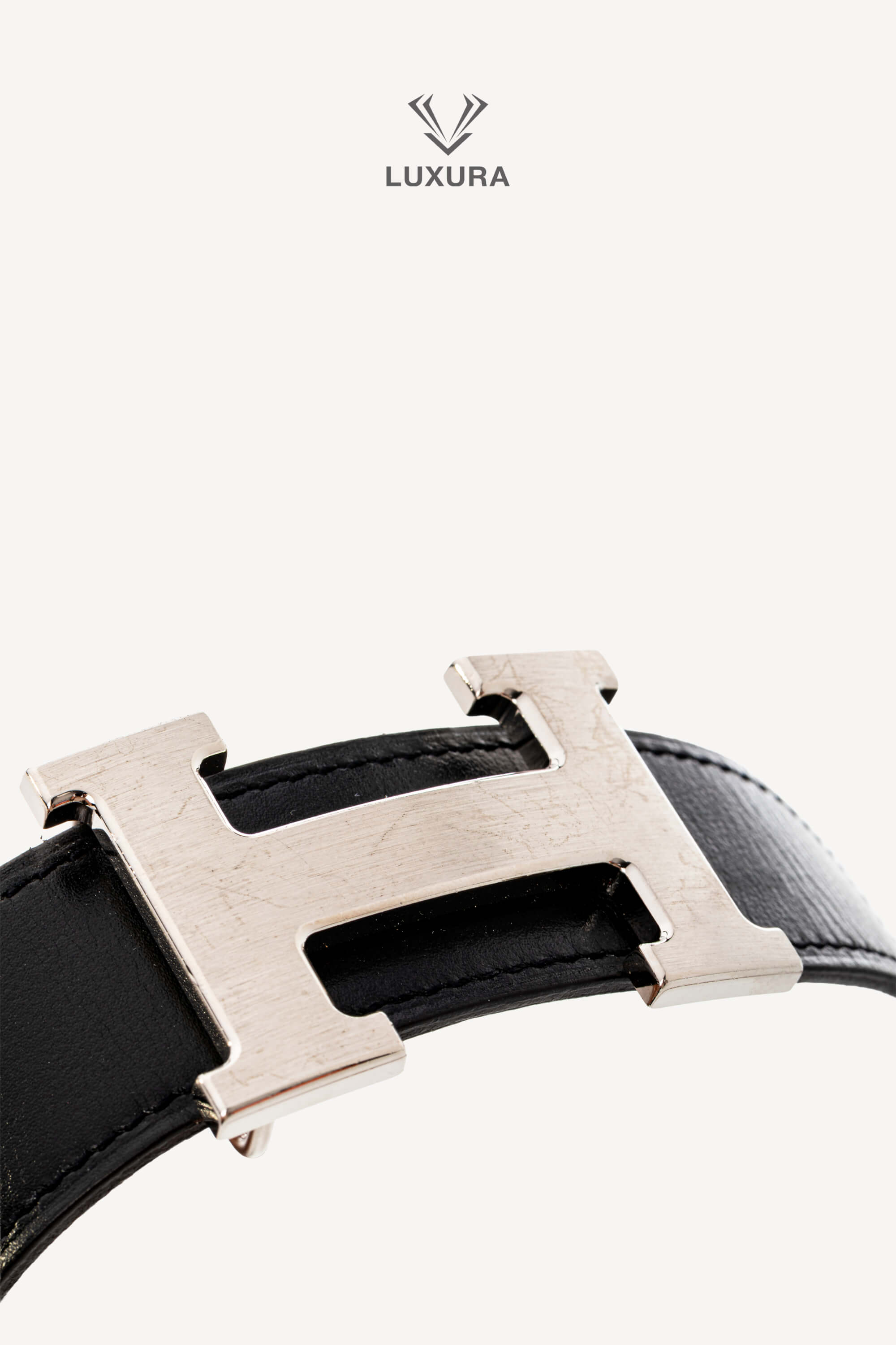 <span style="font-size: 10px;letter-spacing: .15em">BEST DEAL</span><br> <strong>HERMES</strong><br> <div style="margin-top:10px;font-size:16px">H Belt Buckle with Reversible Strap Noir/Gold 85cm</div><br> - Image 6